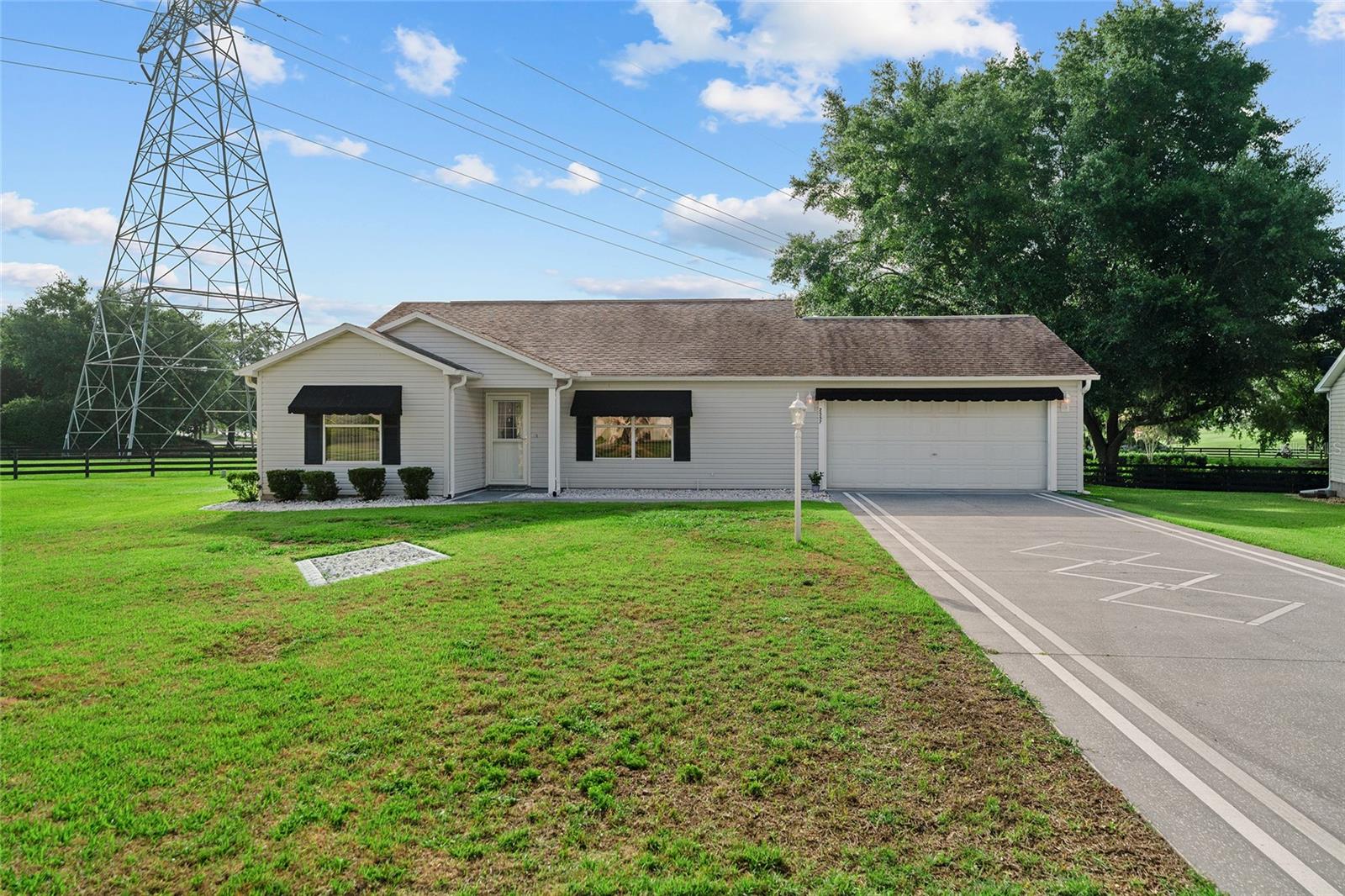 Image 5 of 56 For 2557 Privada Drive