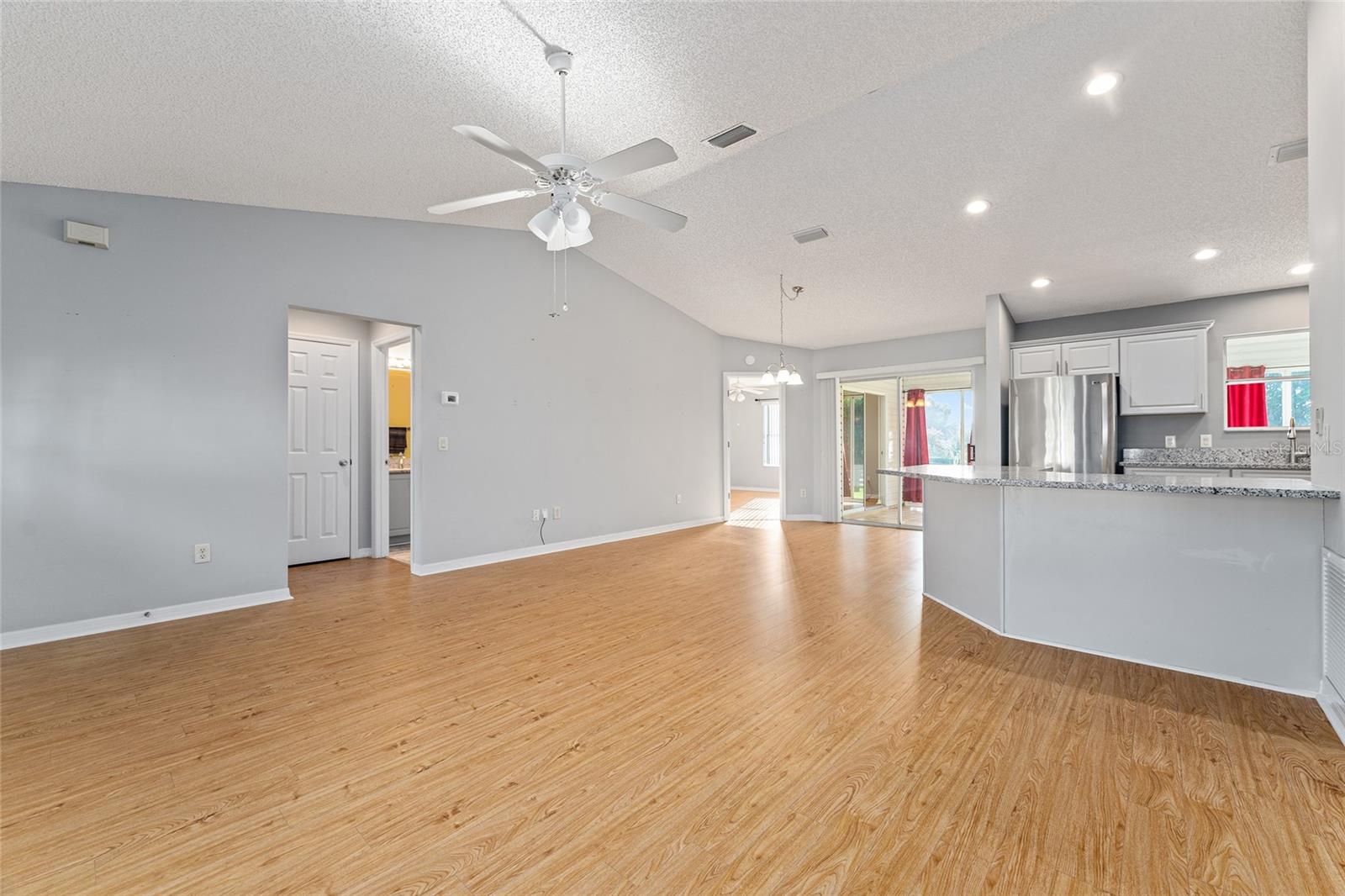 Image 7 of 56 For 2557 Privada Drive