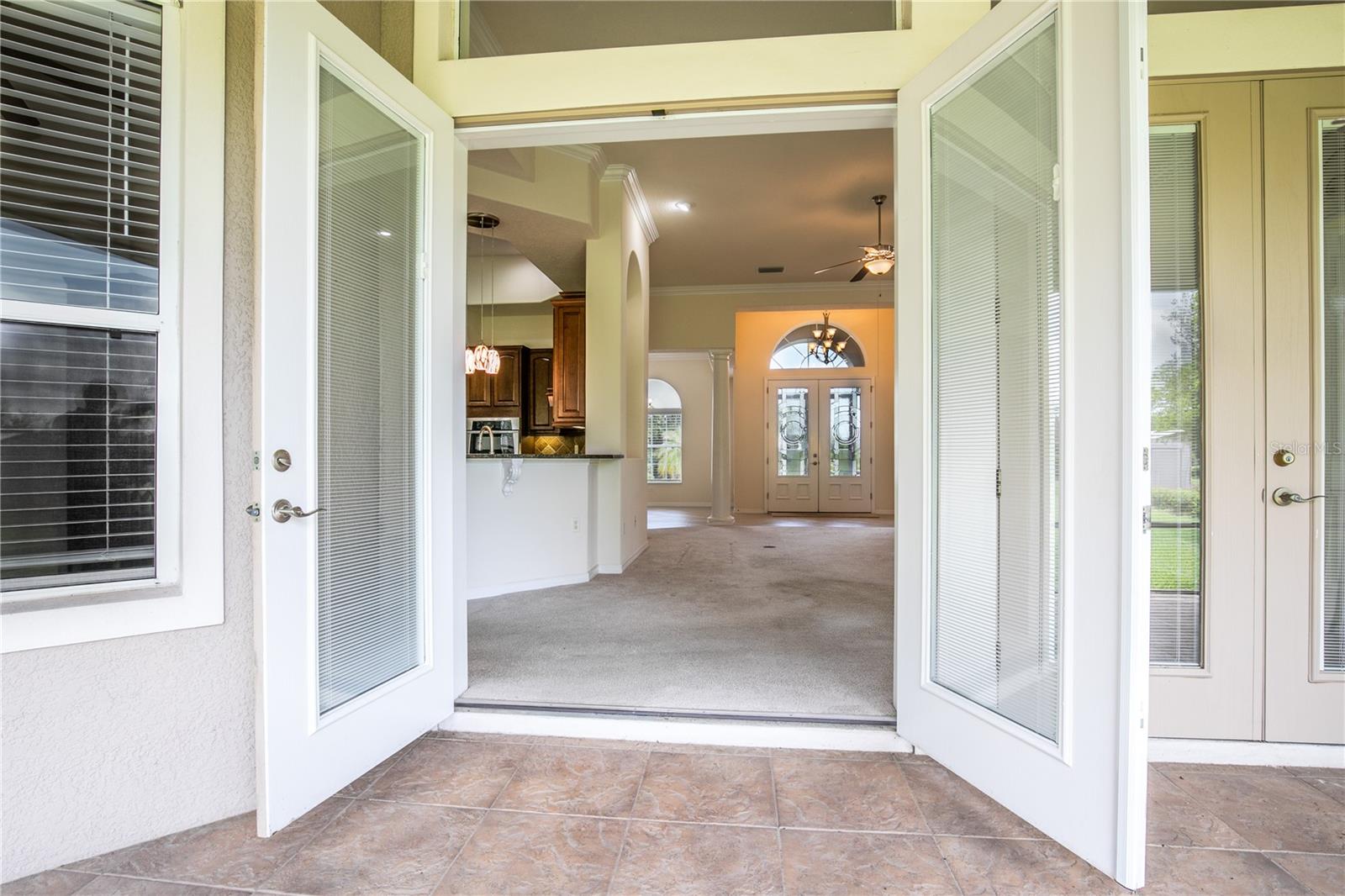 Listing photo id 8 for 29152 David Court