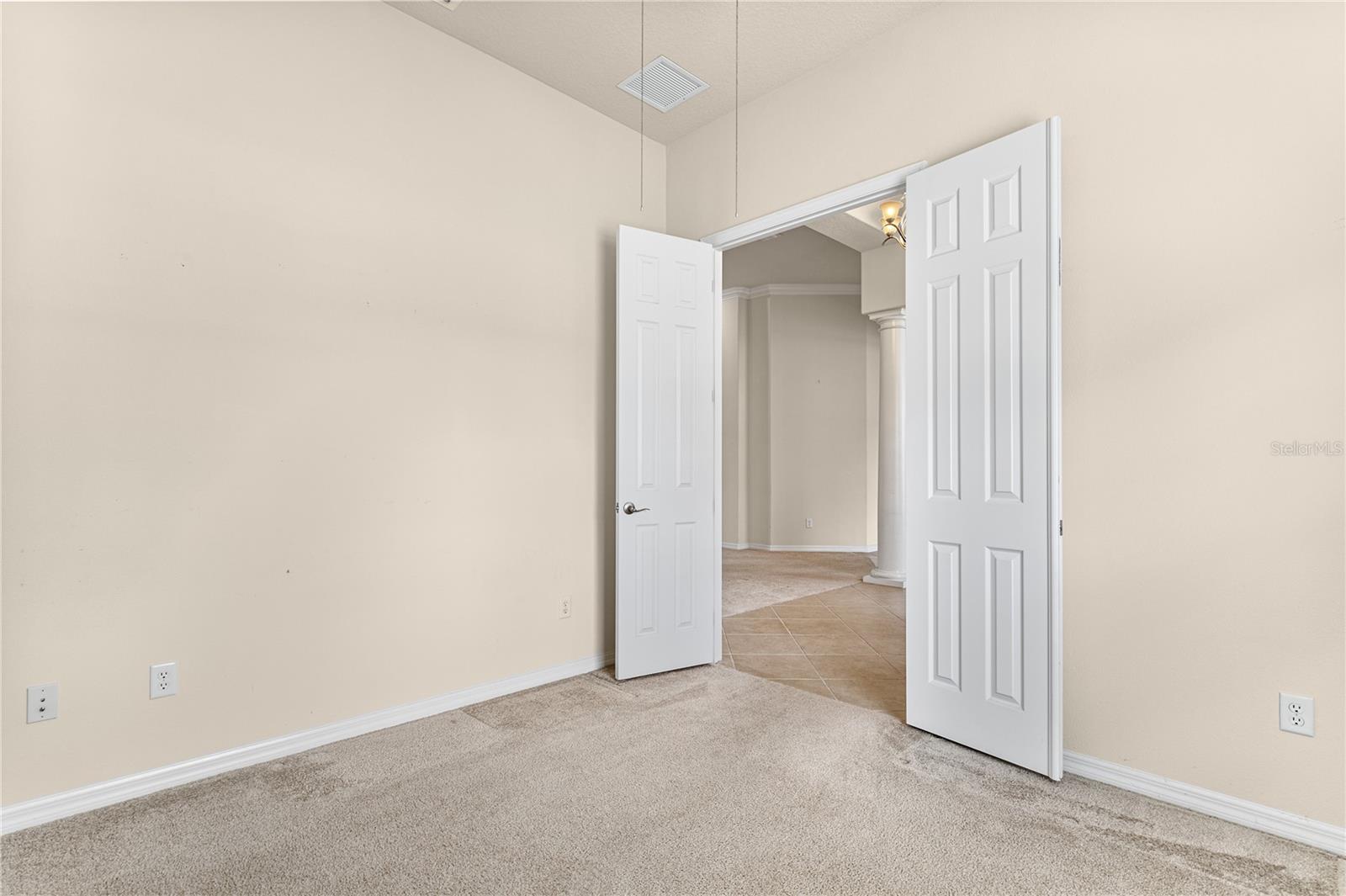 Listing photo id 10 for 29152 David Court