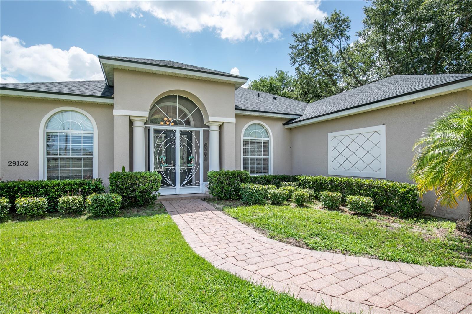 Listing photo id 0 for 29152 David Court
