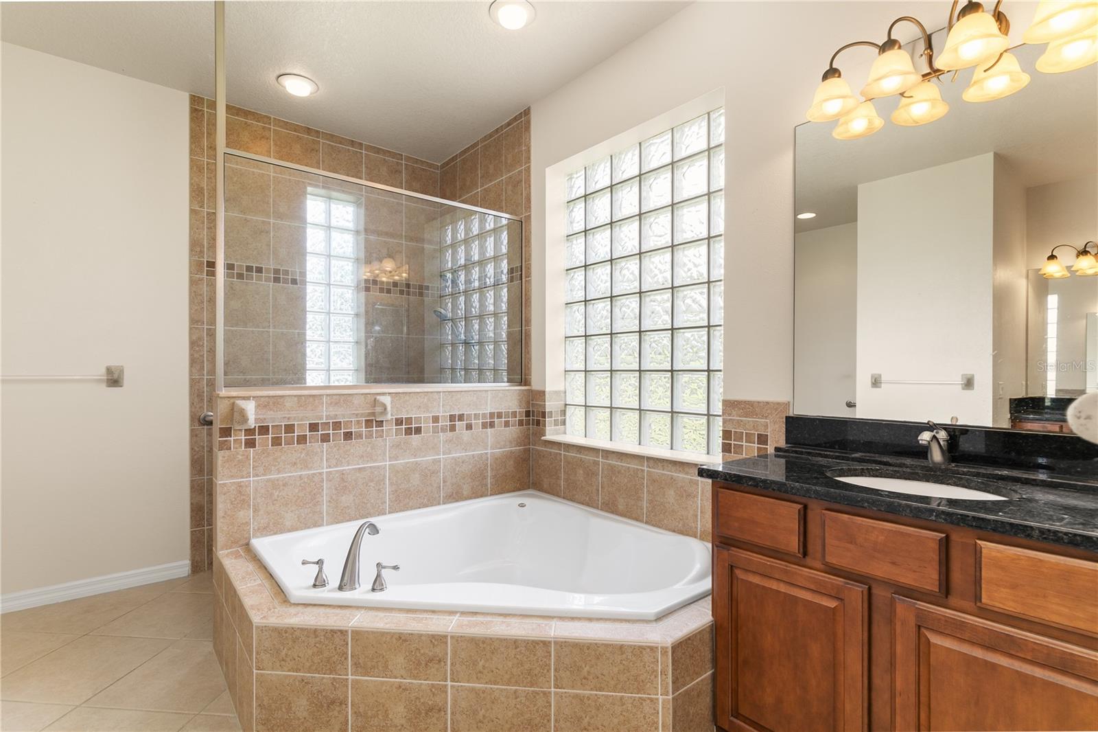 Listing photo id 23 for 29152 David Court