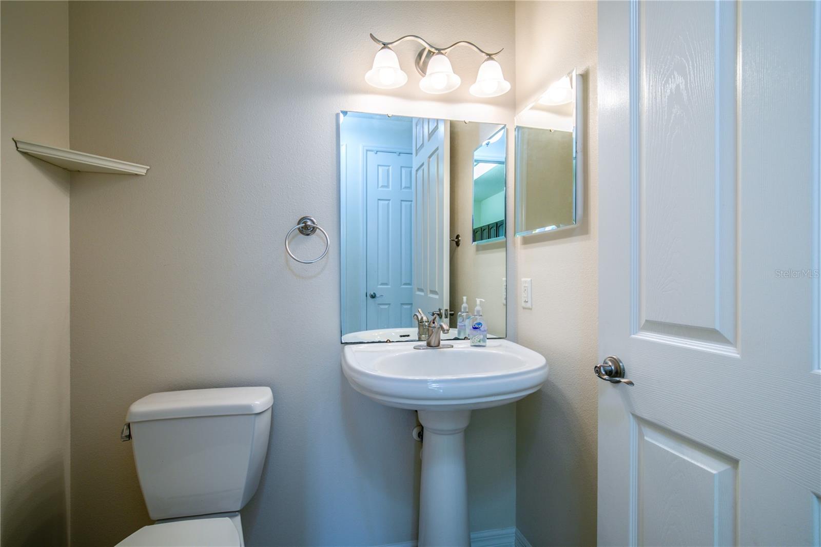 Listing photo id 35 for 29152 David Court