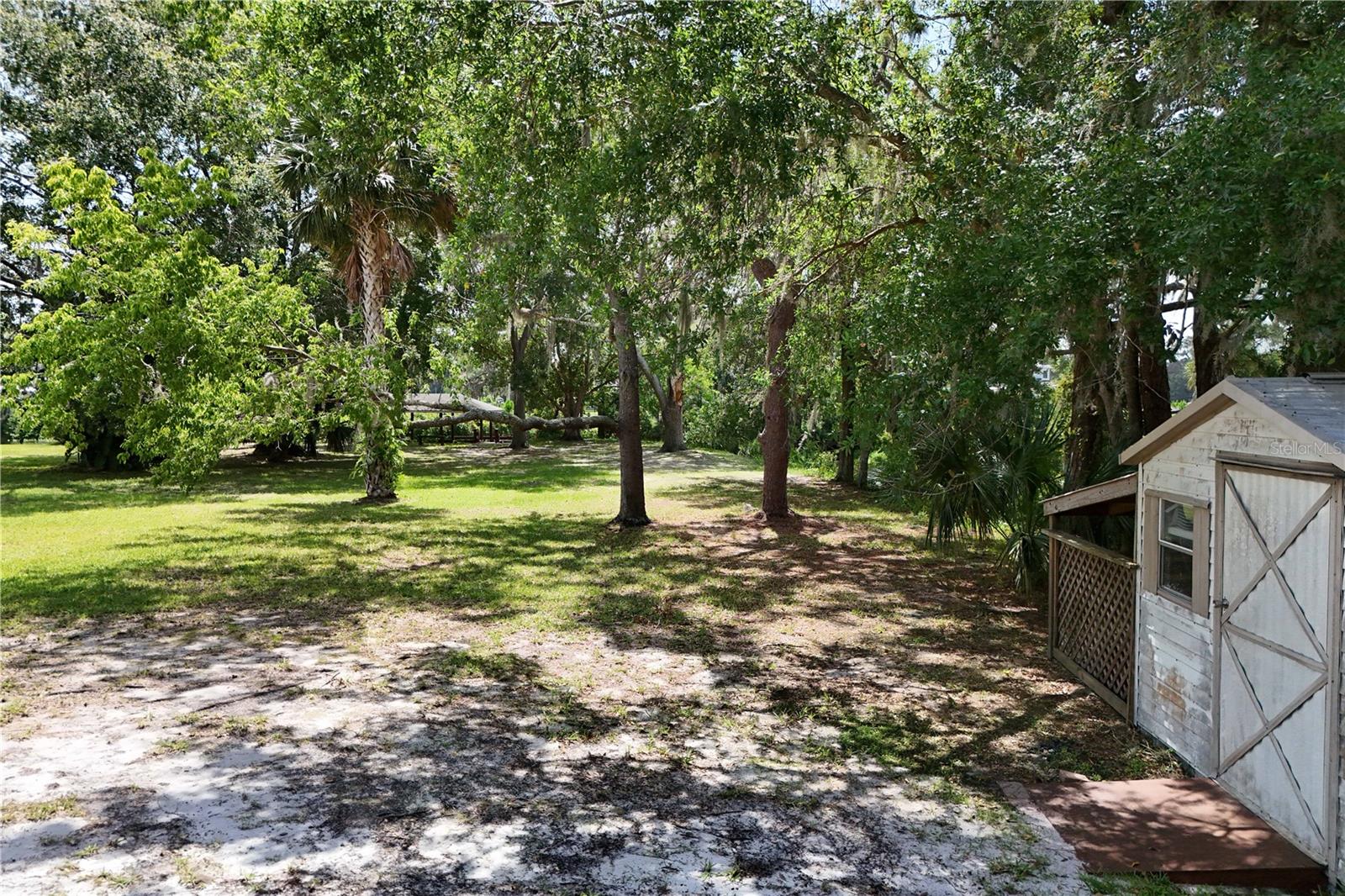 Listing photo id 56 for 29152 David Court