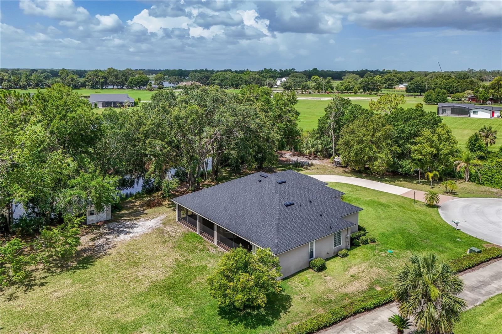 Listing photo id 61 for 29152 David Court