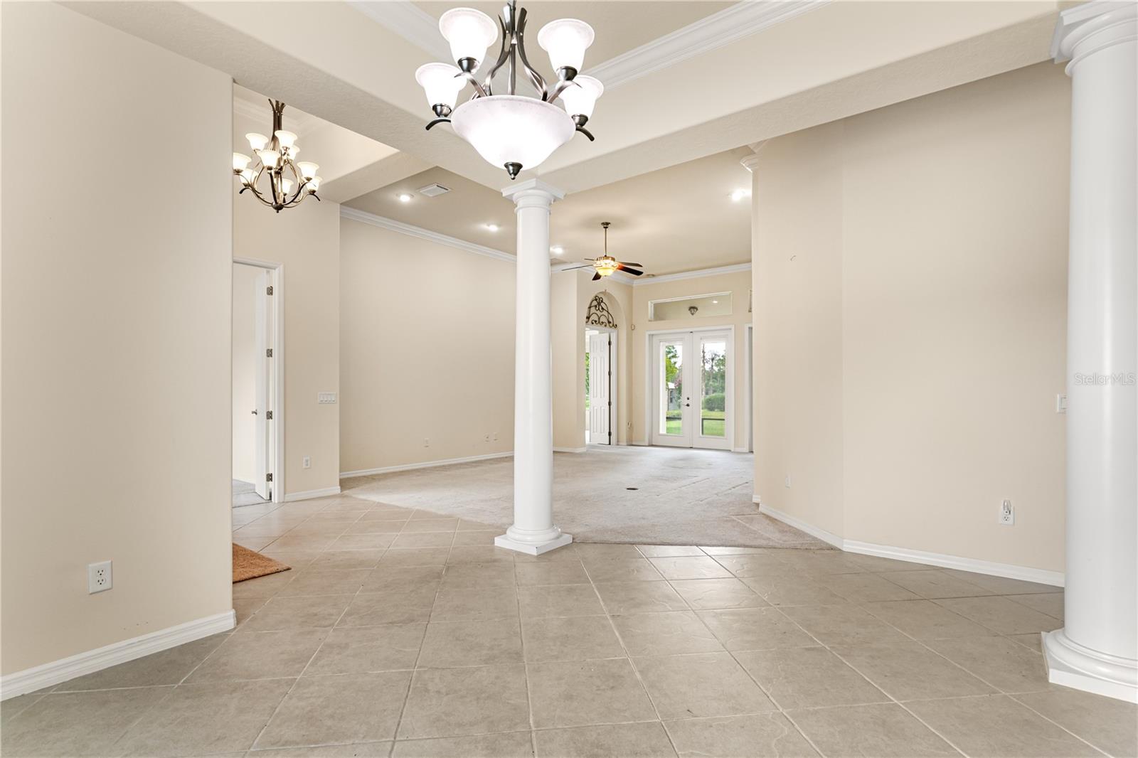 Listing photo id 7 for 29152 David Court