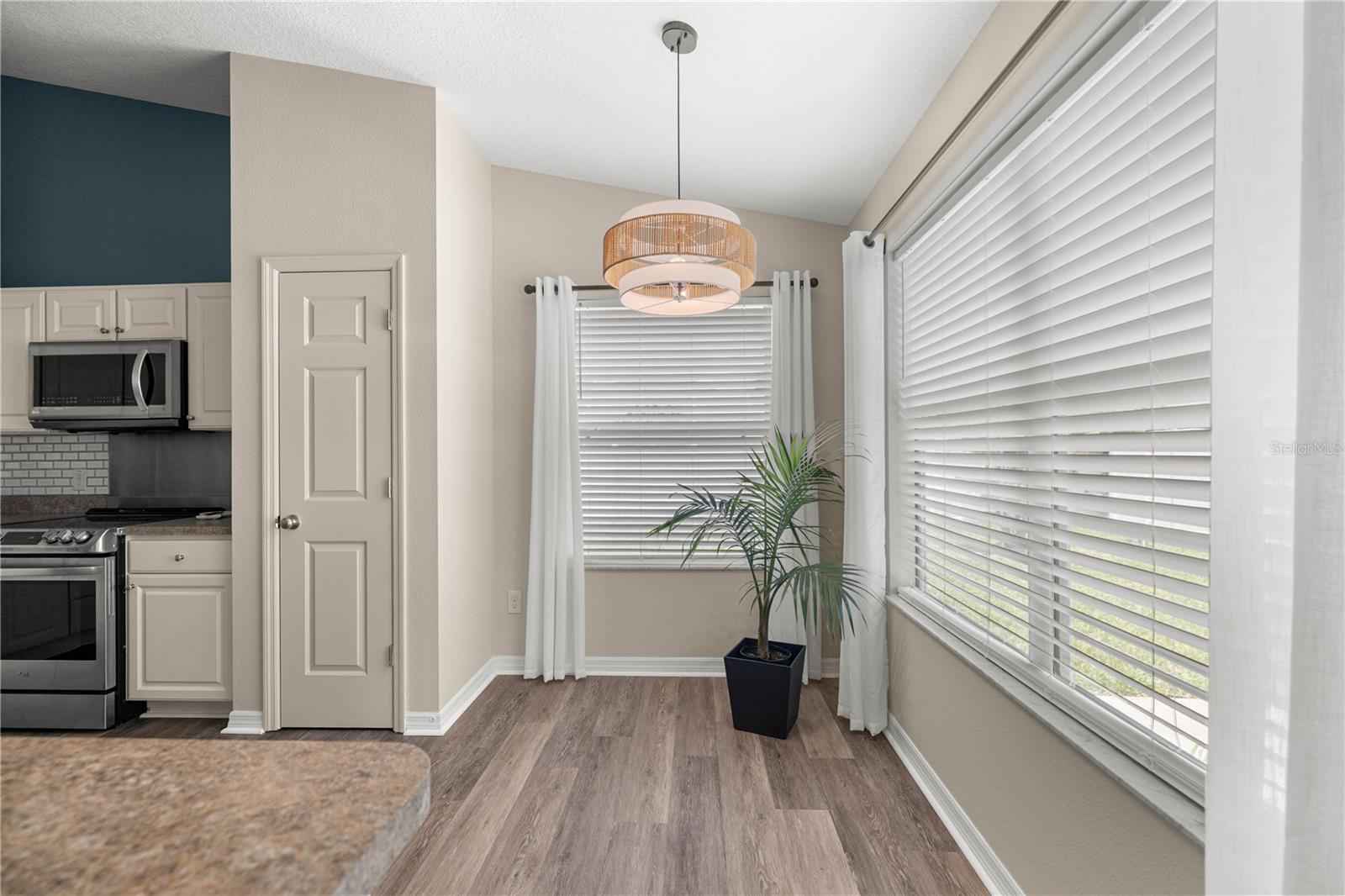 Image 17 of 33 For 5068 121st Avenue