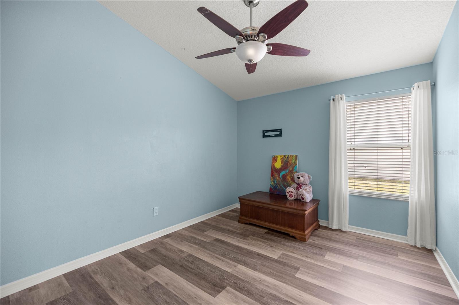 Image 7 of 33 For 5068 121st Avenue