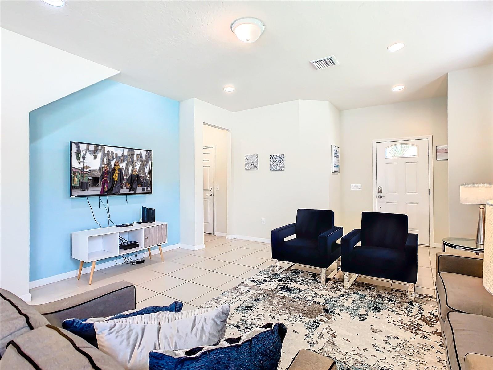 Image 5 of 61 For 8800 Corcovado Drive