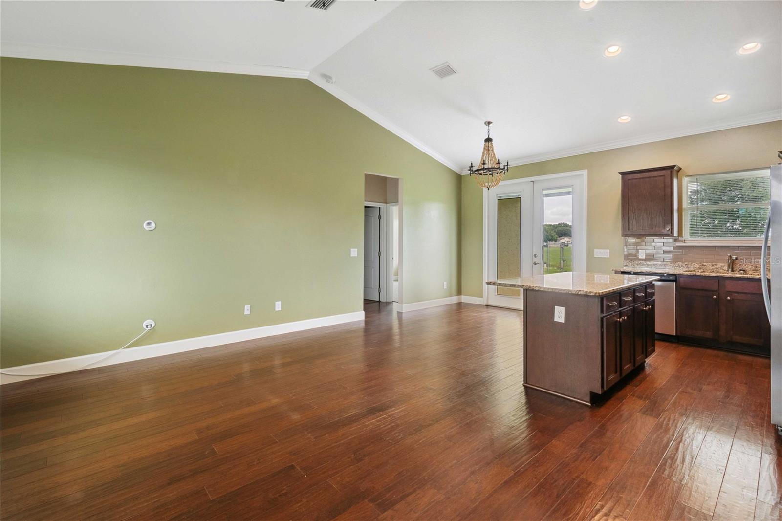 Image 19 of 34 For 2495 75th Boulevard
