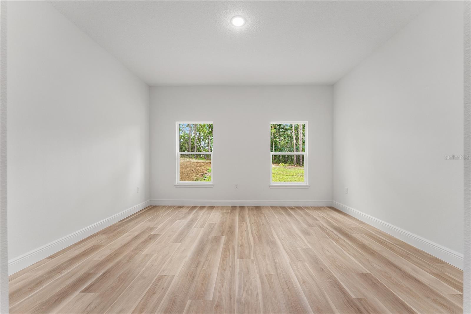 Listing photo id 20 for 1809 Linden Drive