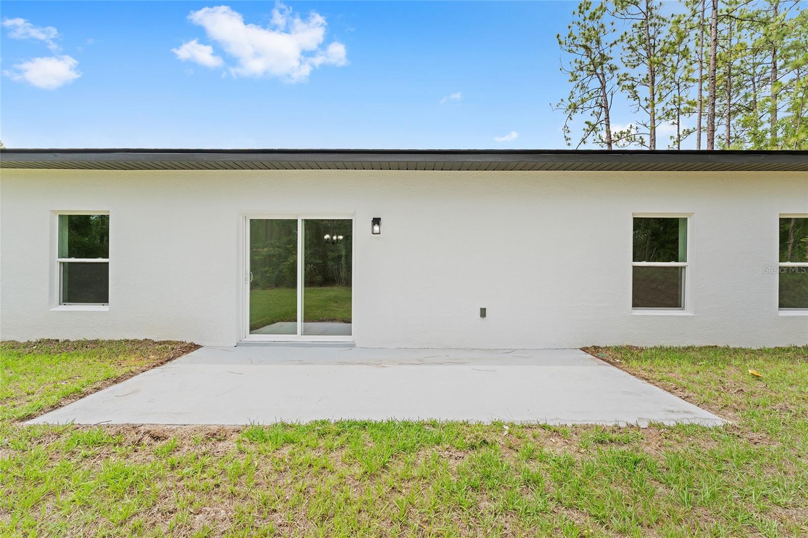 Listing photo id 36 for 1809 Linden Drive