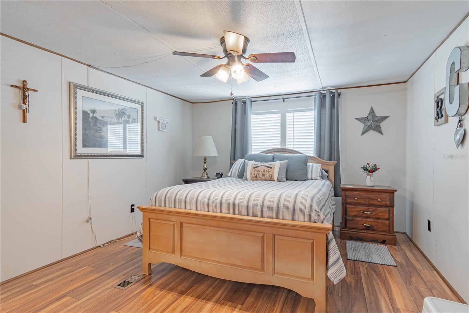 Image 20 of 47 For 2634 Cr 416n