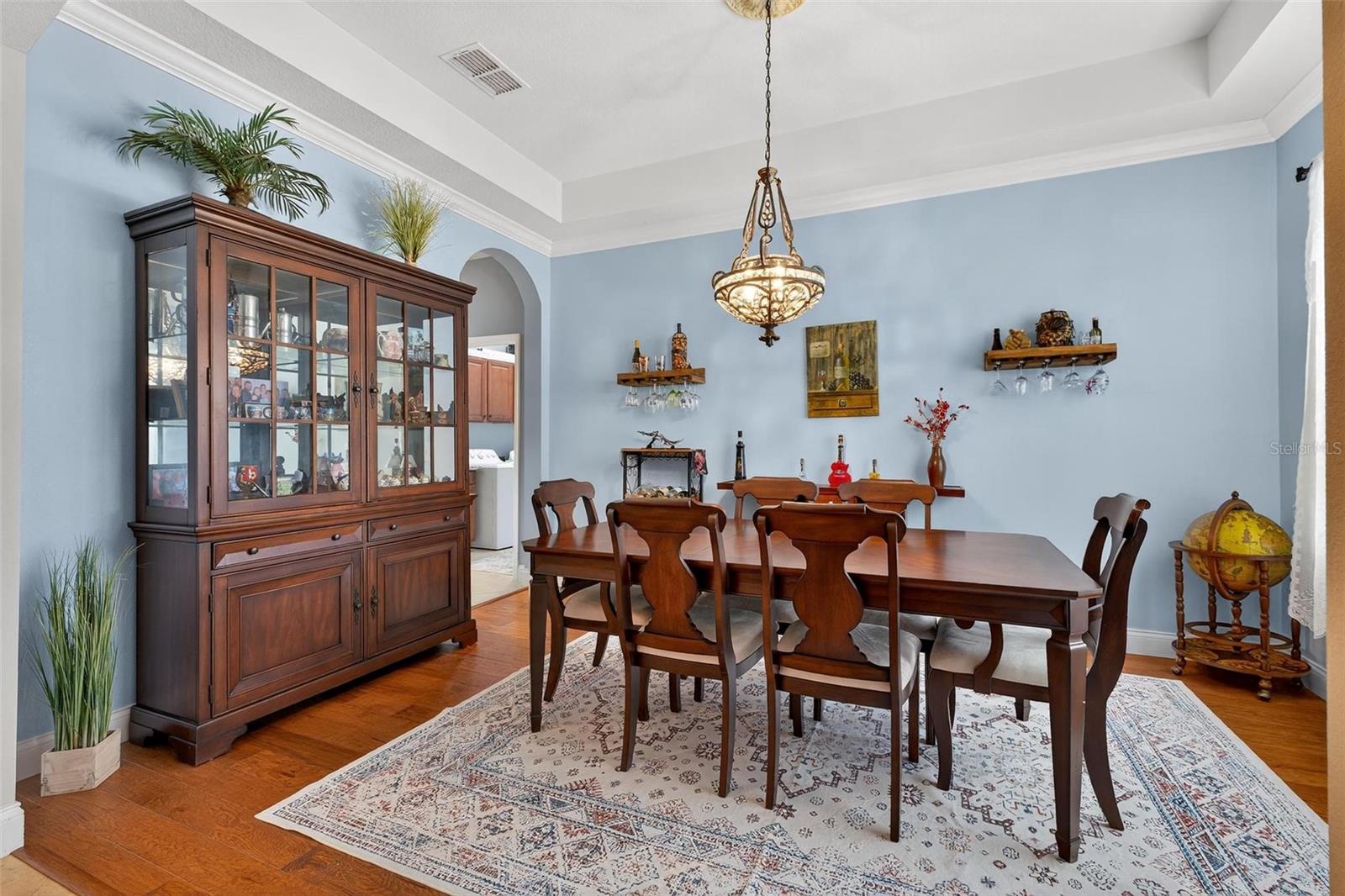 Image 14 of 79 For 1556 Blue Grass Boulevard