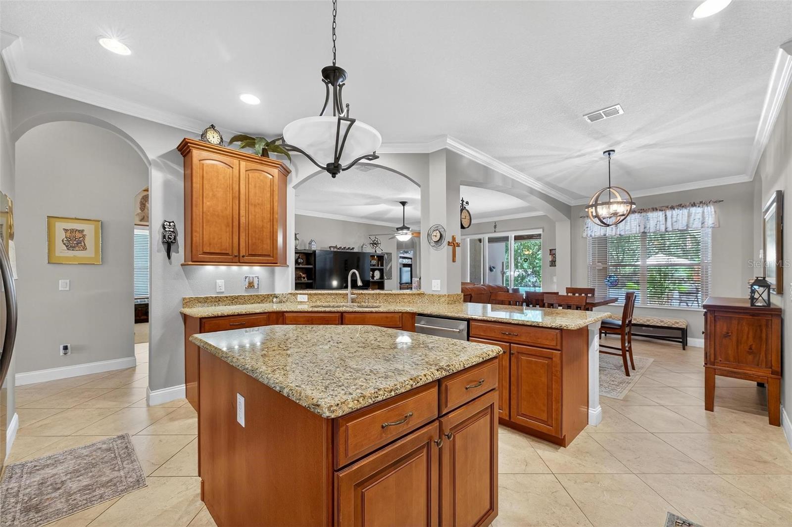 Image 16 of 79 For 1556 Blue Grass Boulevard
