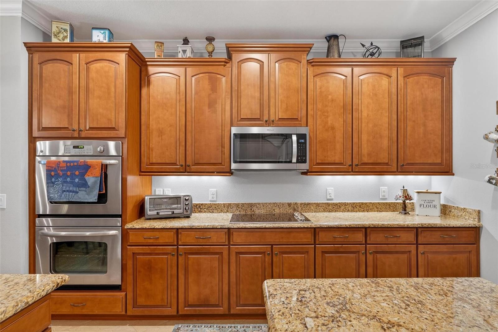 Image 20 of 79 For 1556 Blue Grass Boulevard