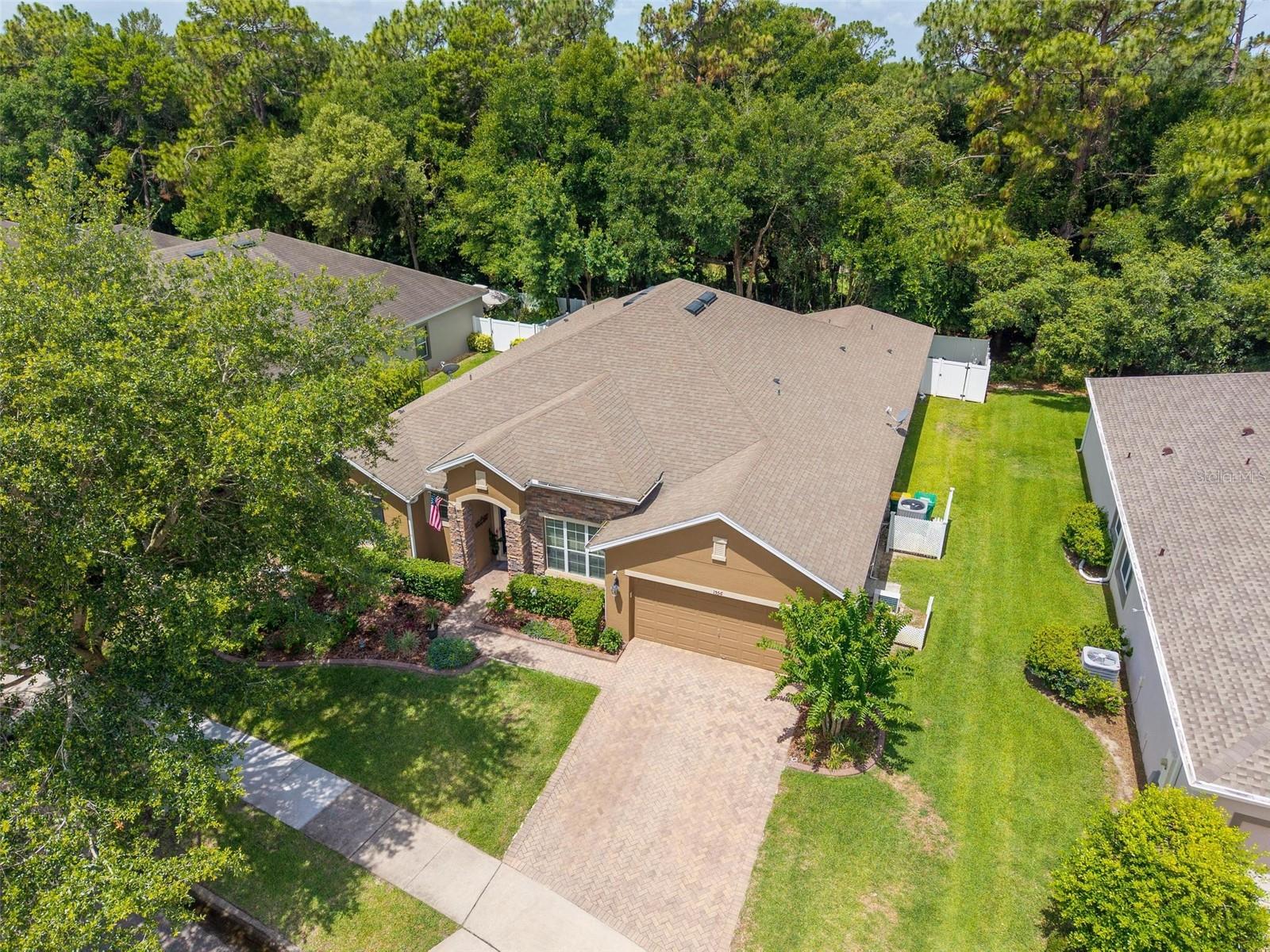 Image 3 of 79 For 1556 Blue Grass Boulevard