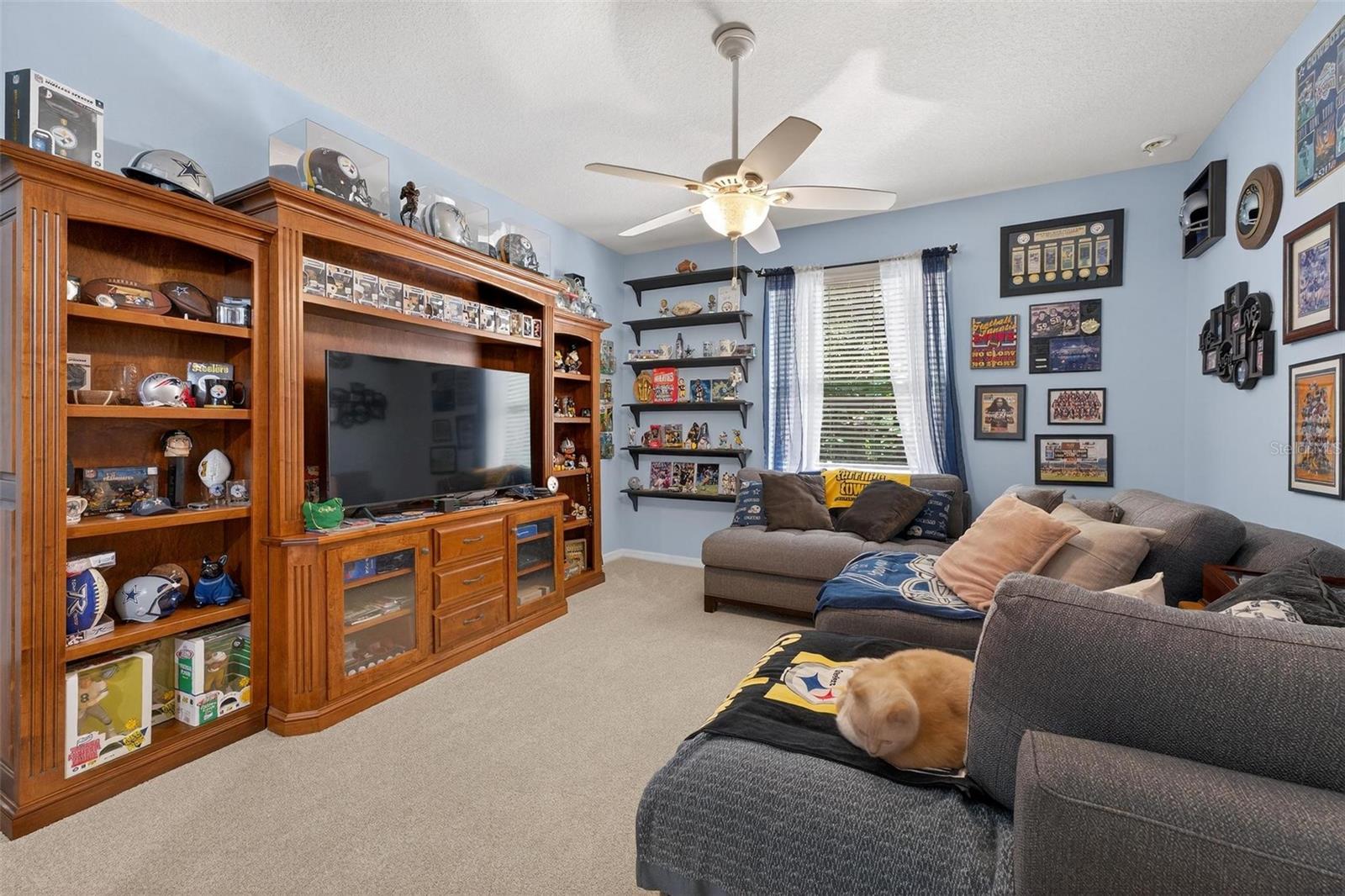 Image 49 of 79 For 1556 Blue Grass Boulevard