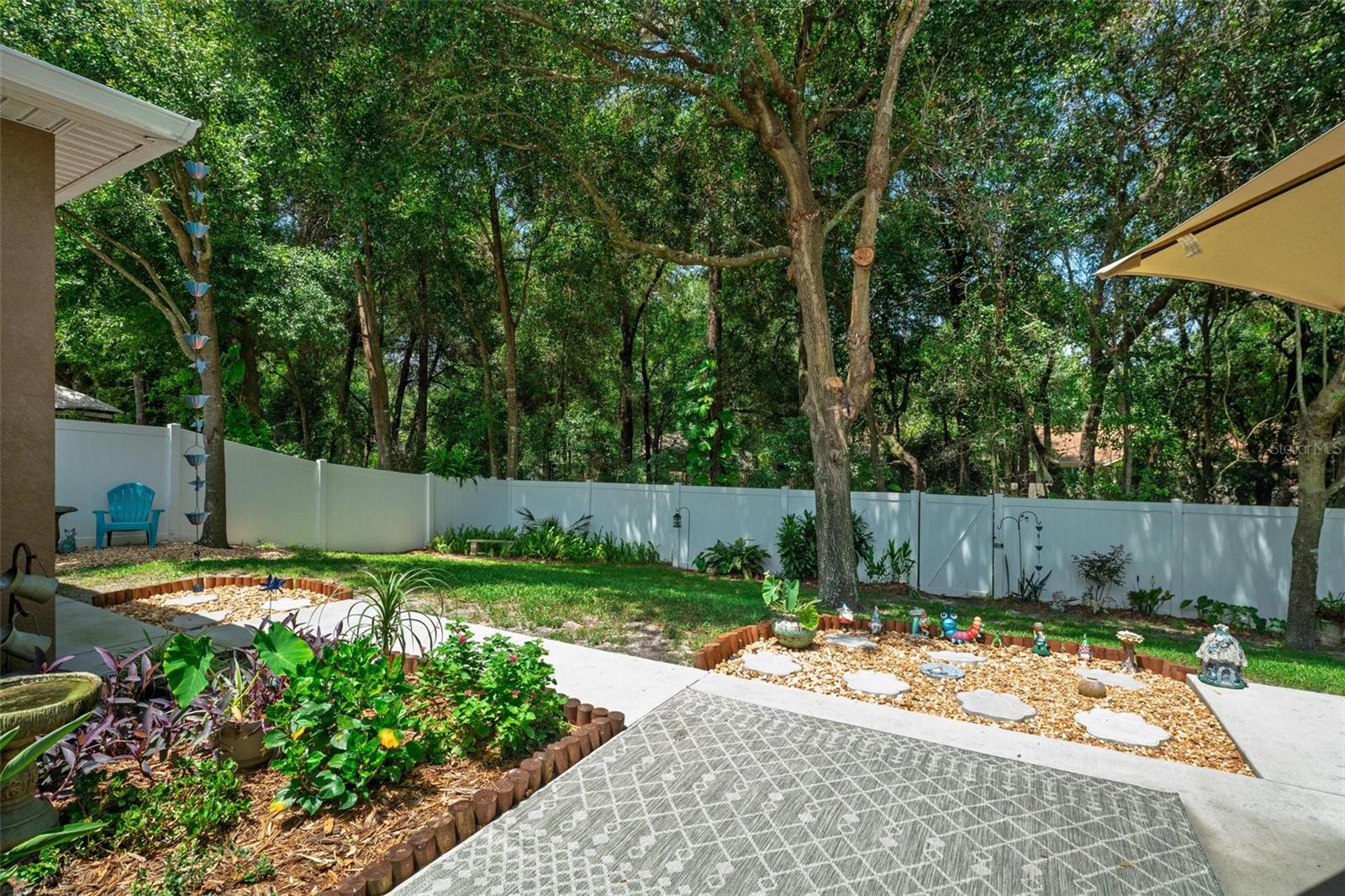 Image 5 of 79 For 1556 Blue Grass Boulevard