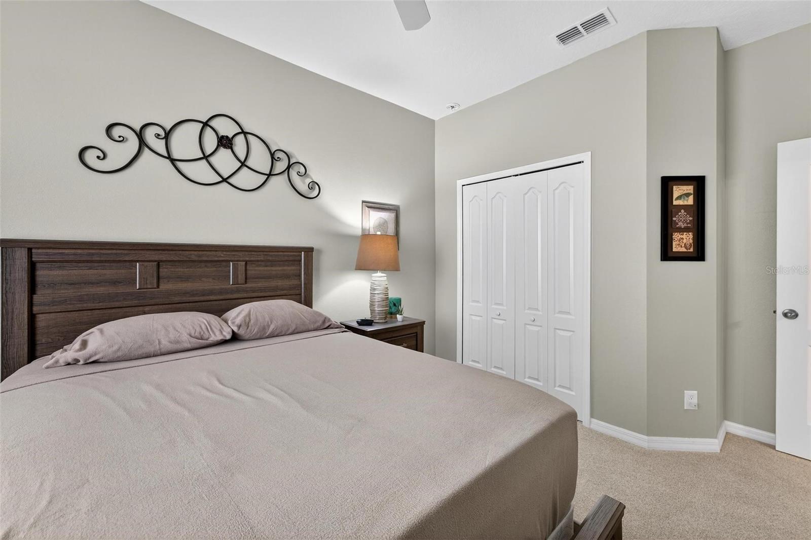 Image 52 of 79 For 1556 Blue Grass Boulevard