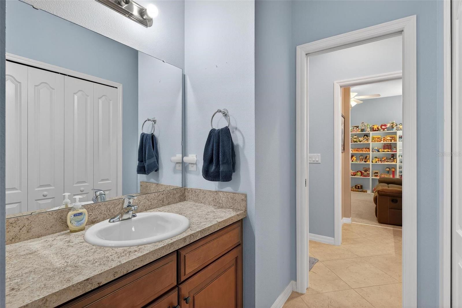 Image 57 of 79 For 1556 Blue Grass Boulevard