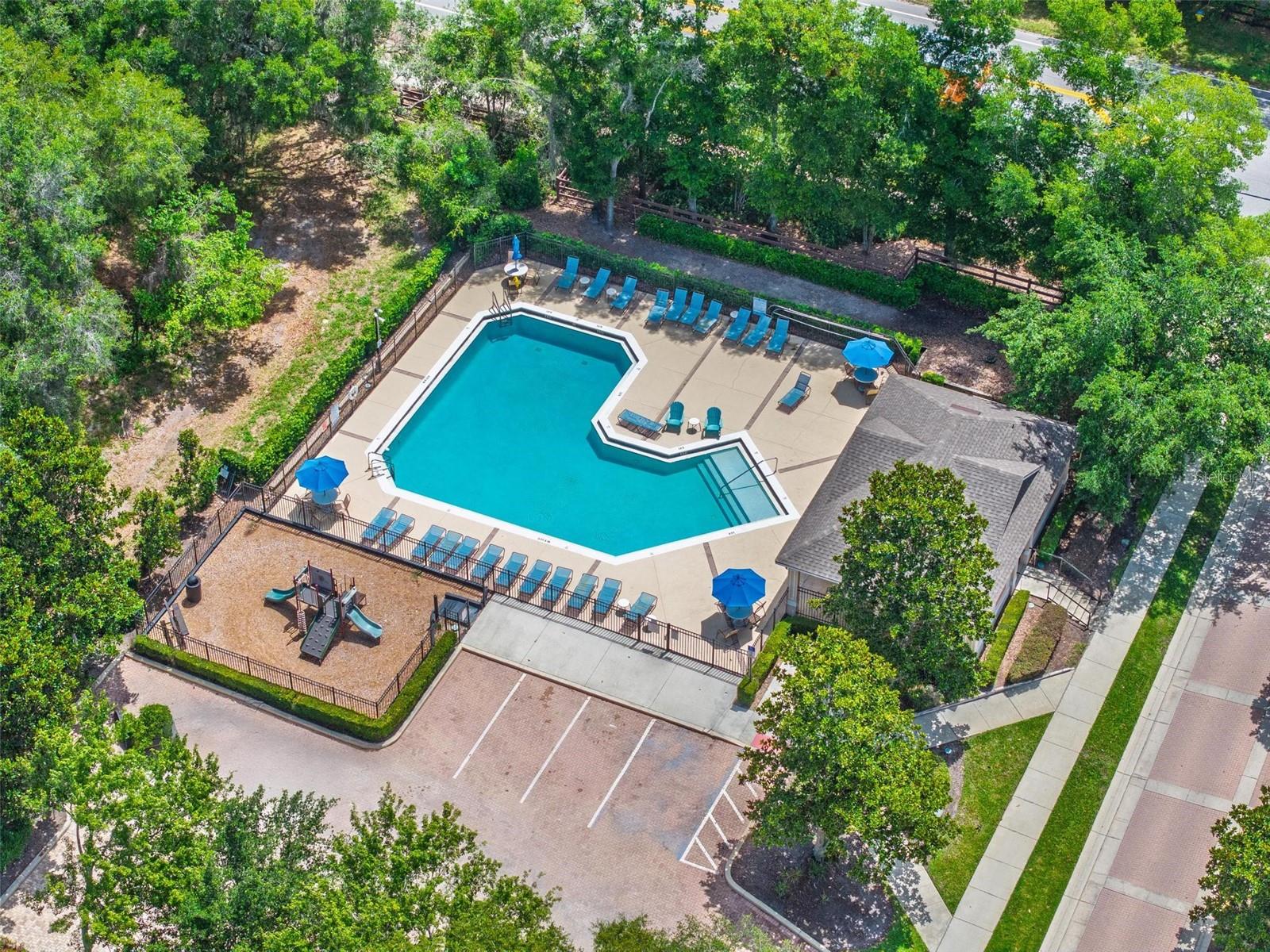Image 76 of 79 For 1556 Blue Grass Boulevard