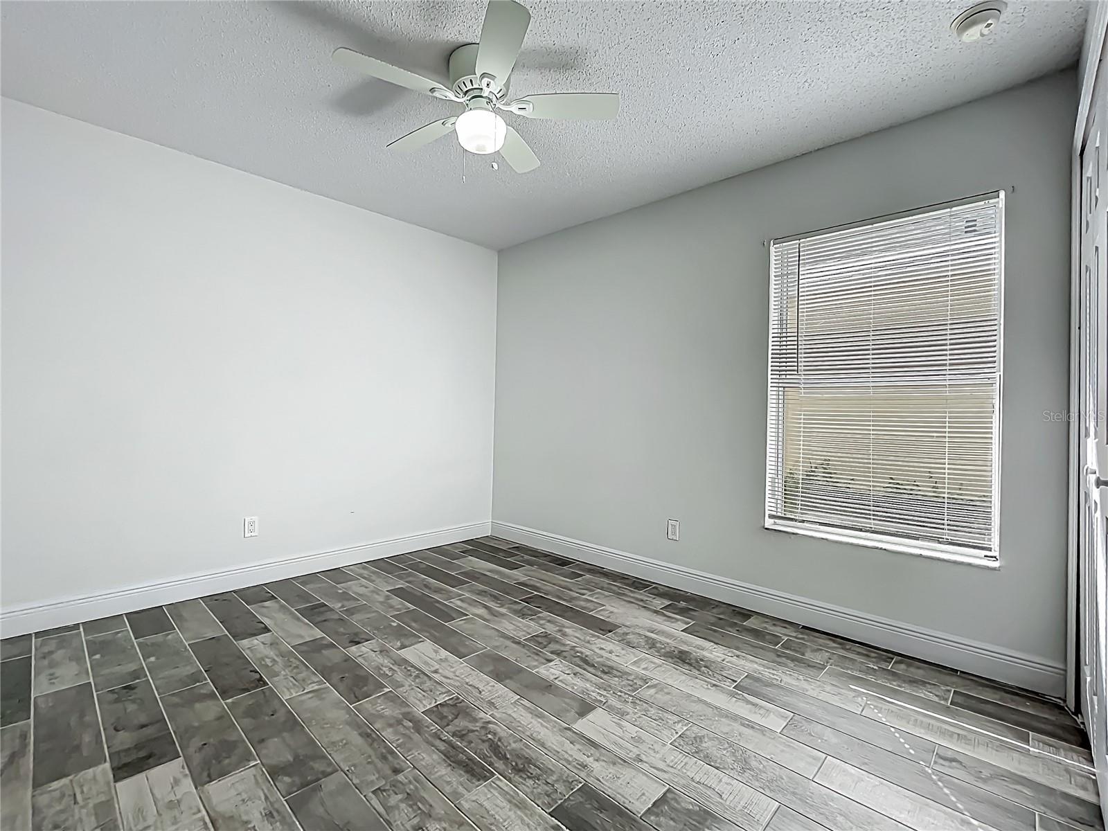 Image 17 of 38 For 2019 Newtown Road