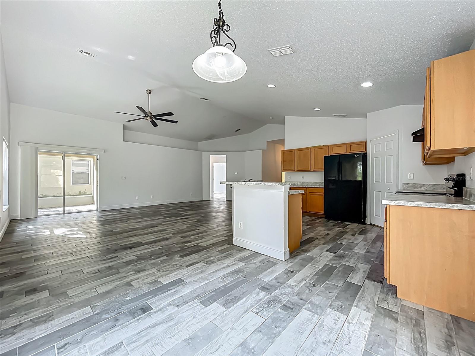 Image 9 of 38 For 2019 Newtown Road