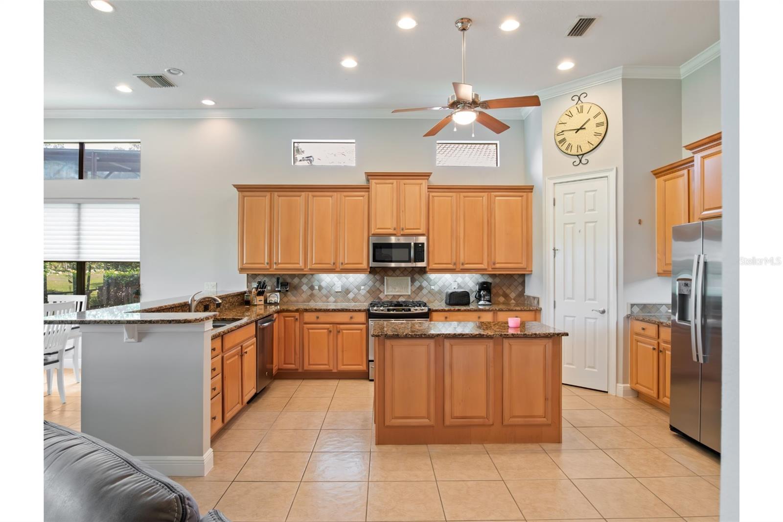 Image 8 of 46 For 9335 San Jose Boulevard