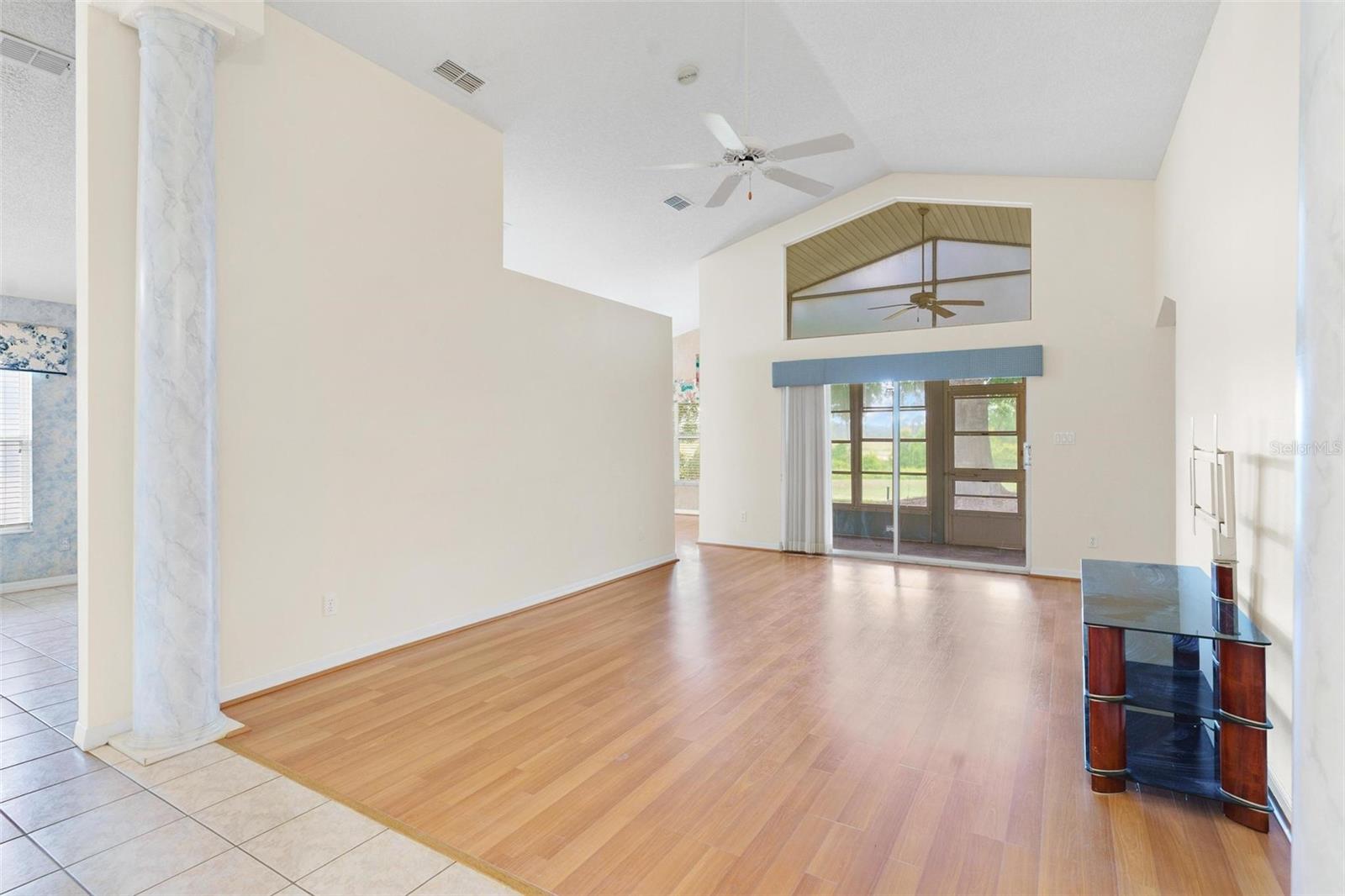 Image 6 of 33 For 25025 Cranes Roost Circle