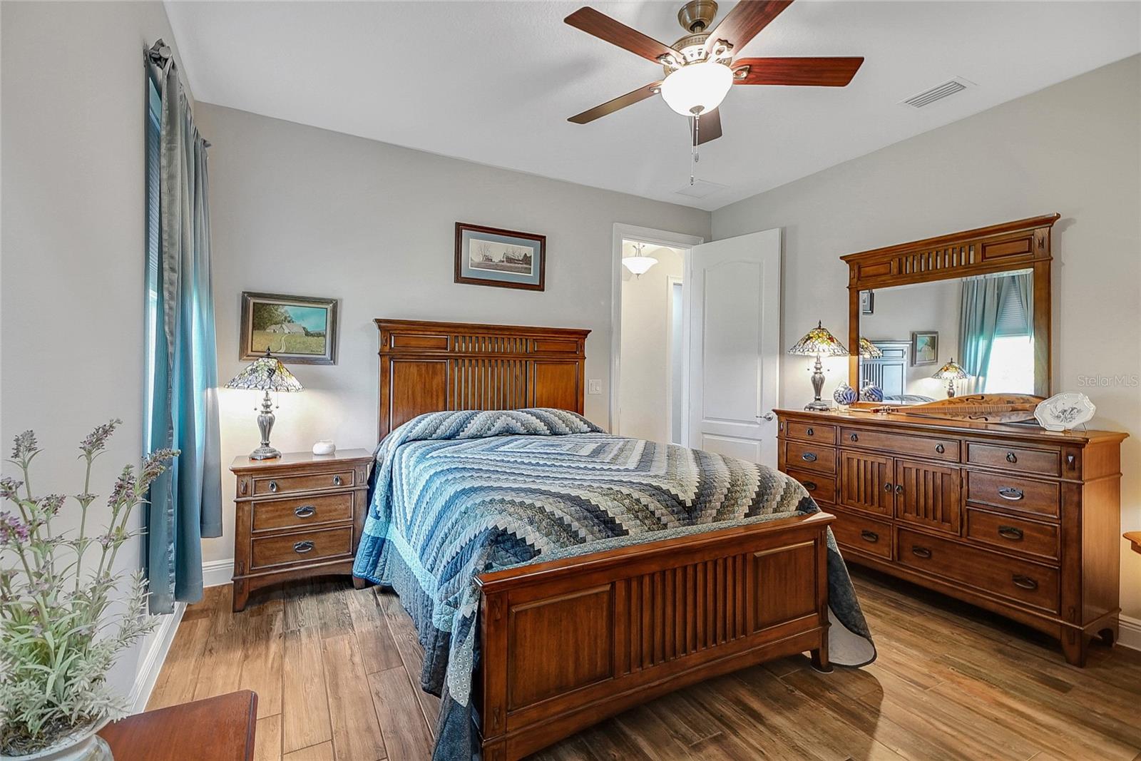 Image 29 of 91 For 6008 Apex Way