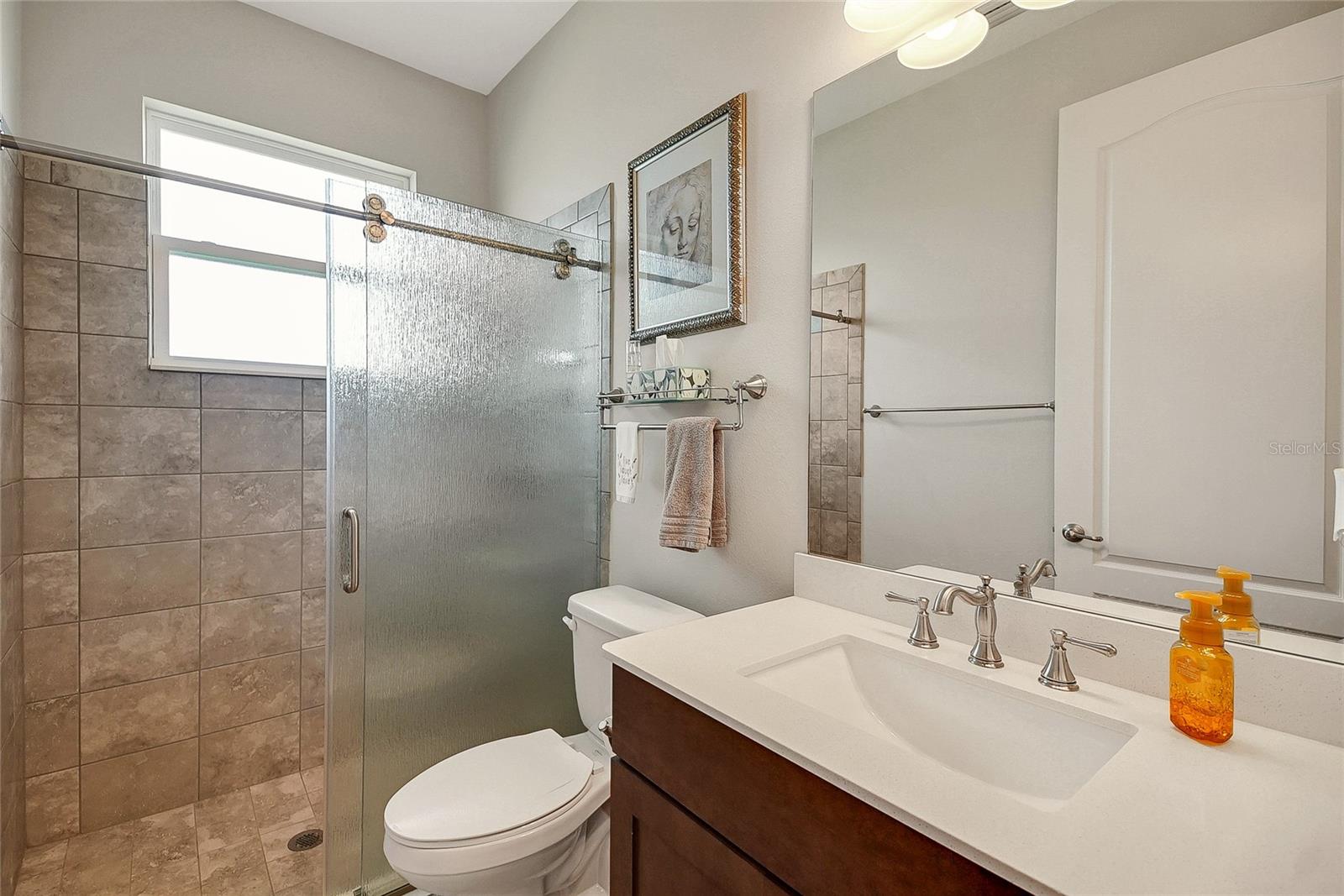 Image 32 of 91 For 6008 Apex Way