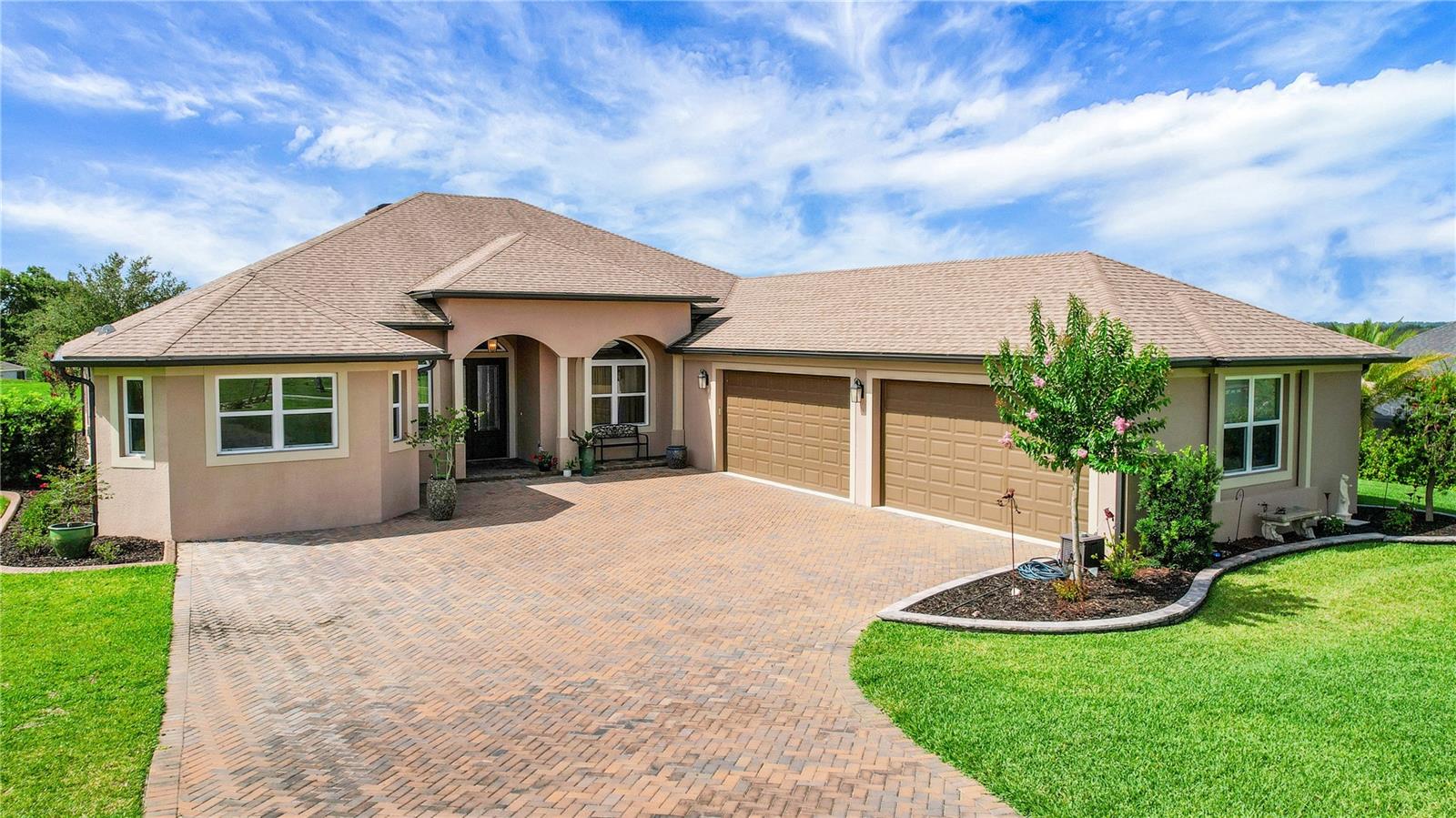 Image 5 of 91 For 6008 Apex Way
