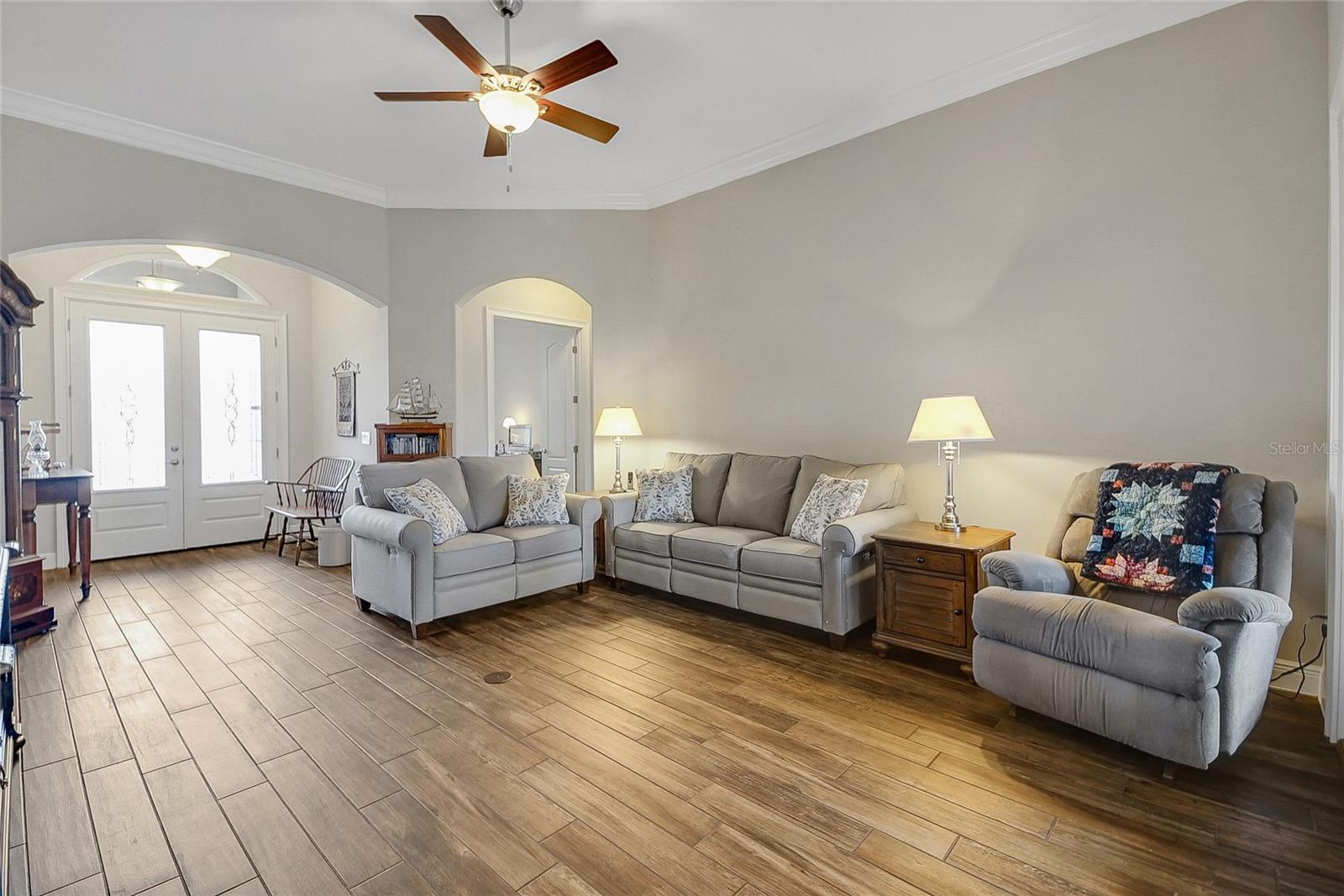 Image 50 of 91 For 6008 Apex Way