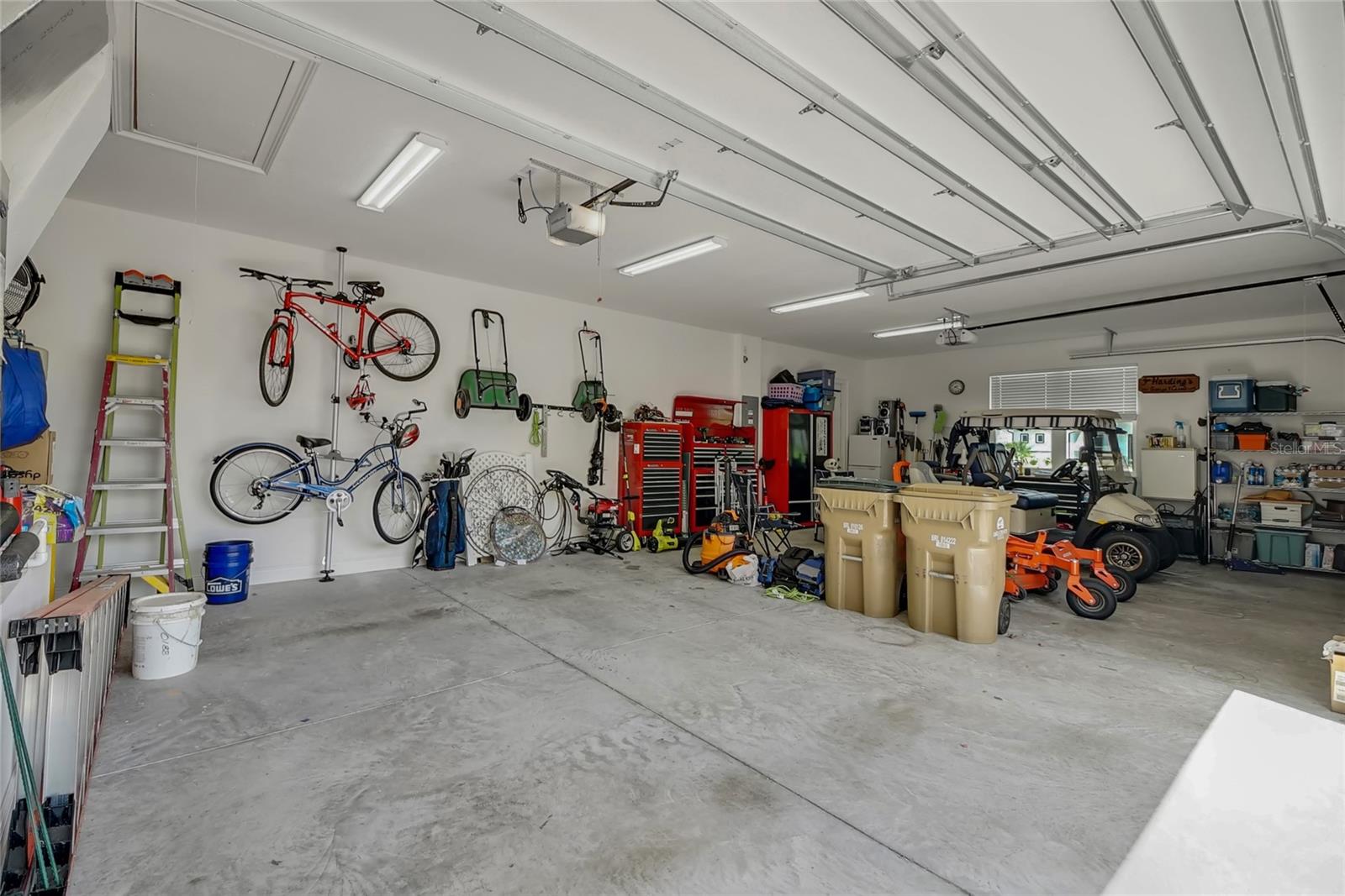 Image 62 of 91 For 6008 Apex Way
