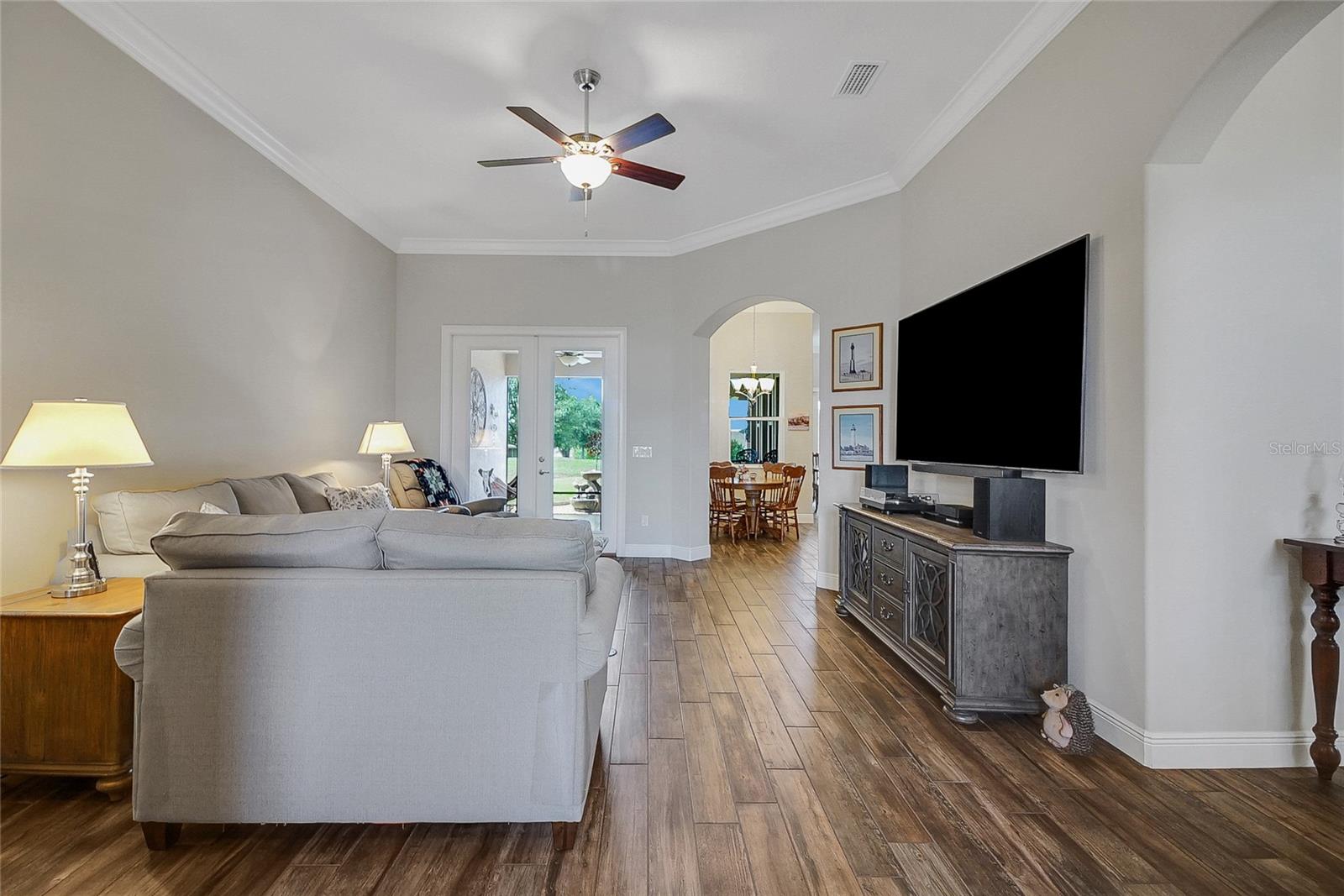 Image 9 of 91 For 6008 Apex Way