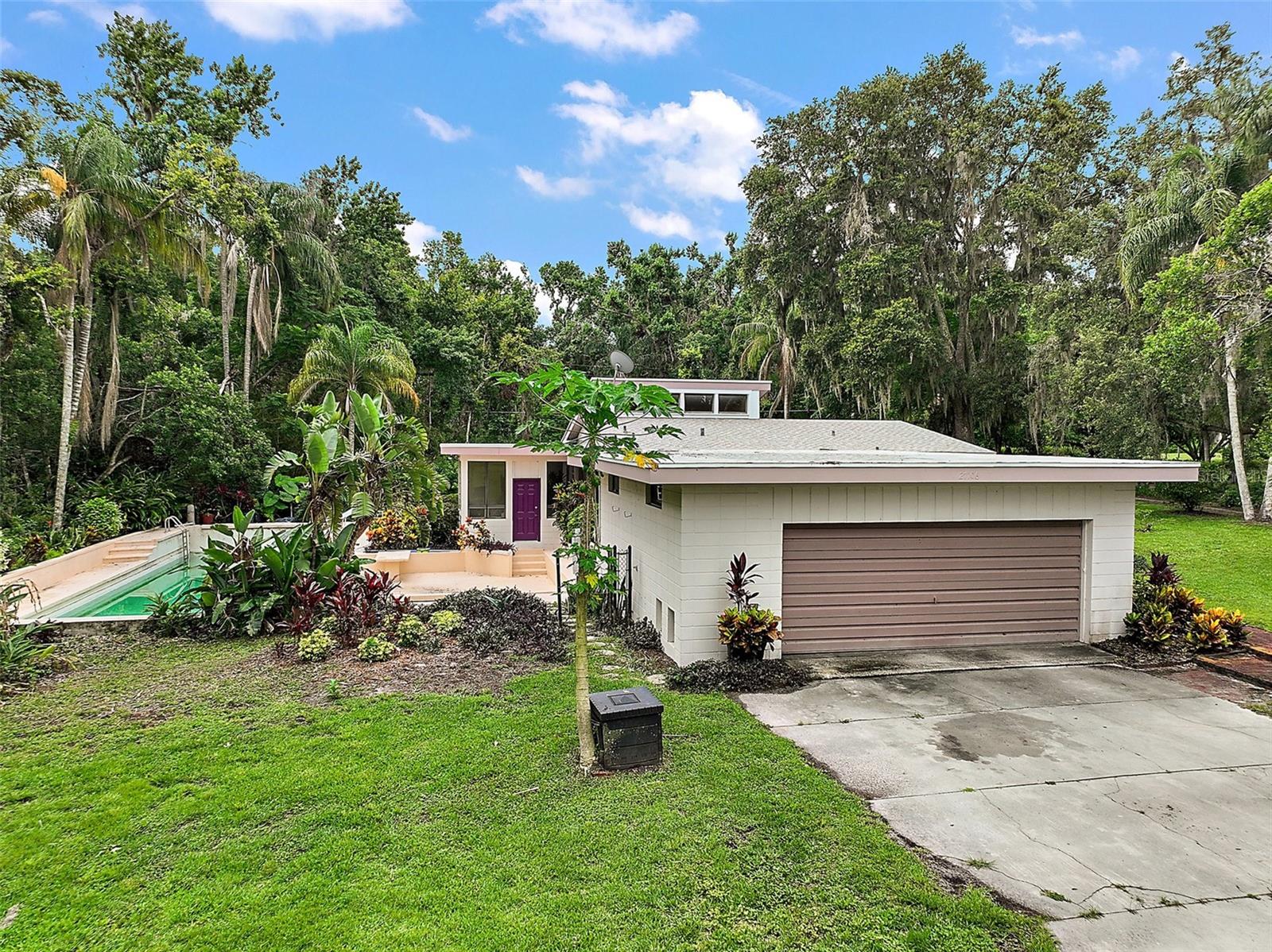 Image 3 of 64 For 27113 Robertson Road