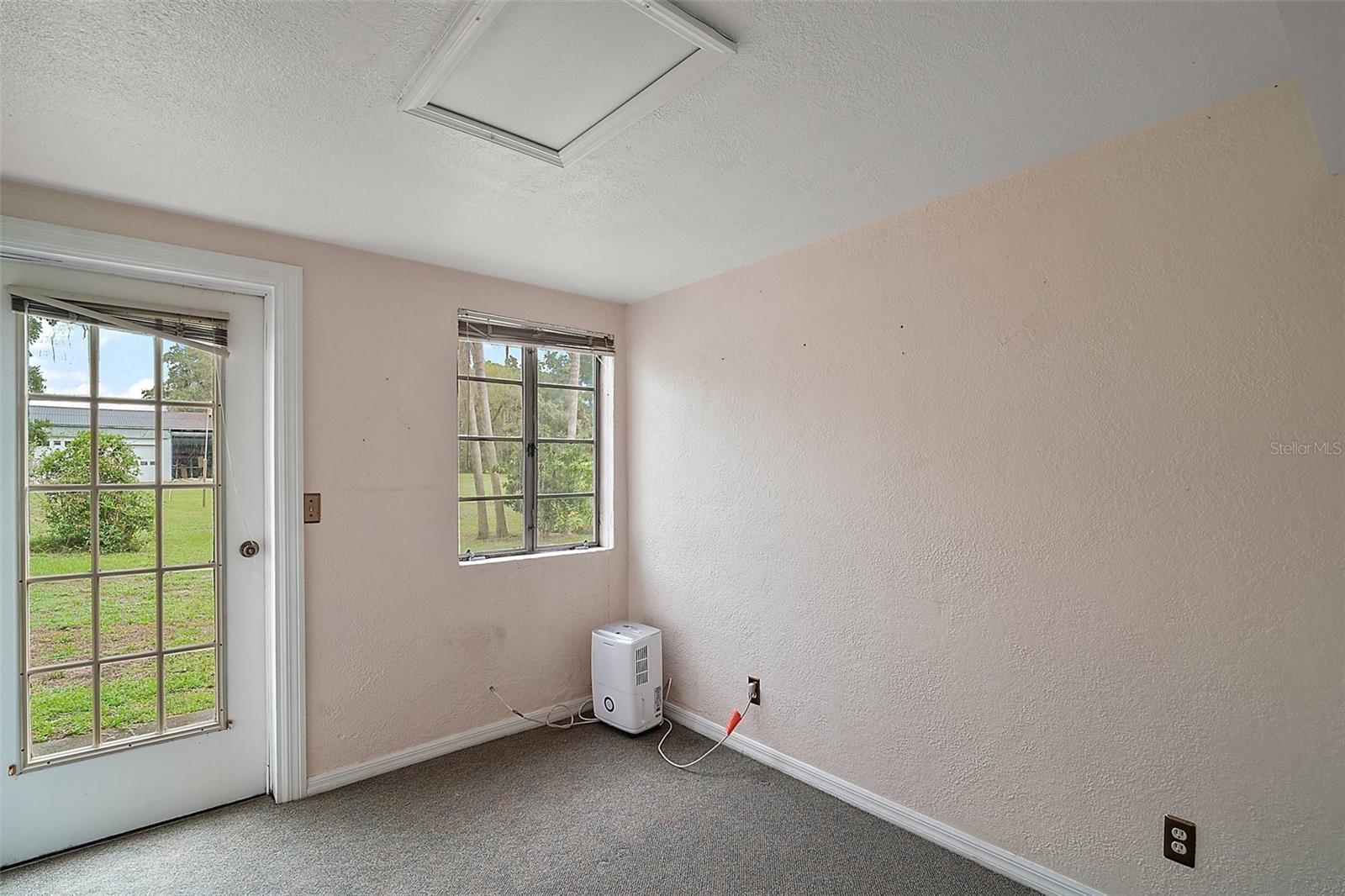 Image 60 of 64 For 27113 Robertson Road