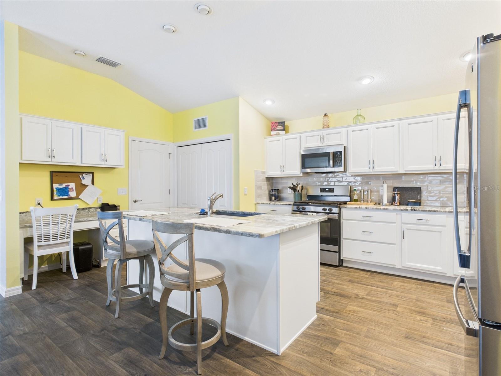 Image 7 of 12 For 6266 Milagros Court