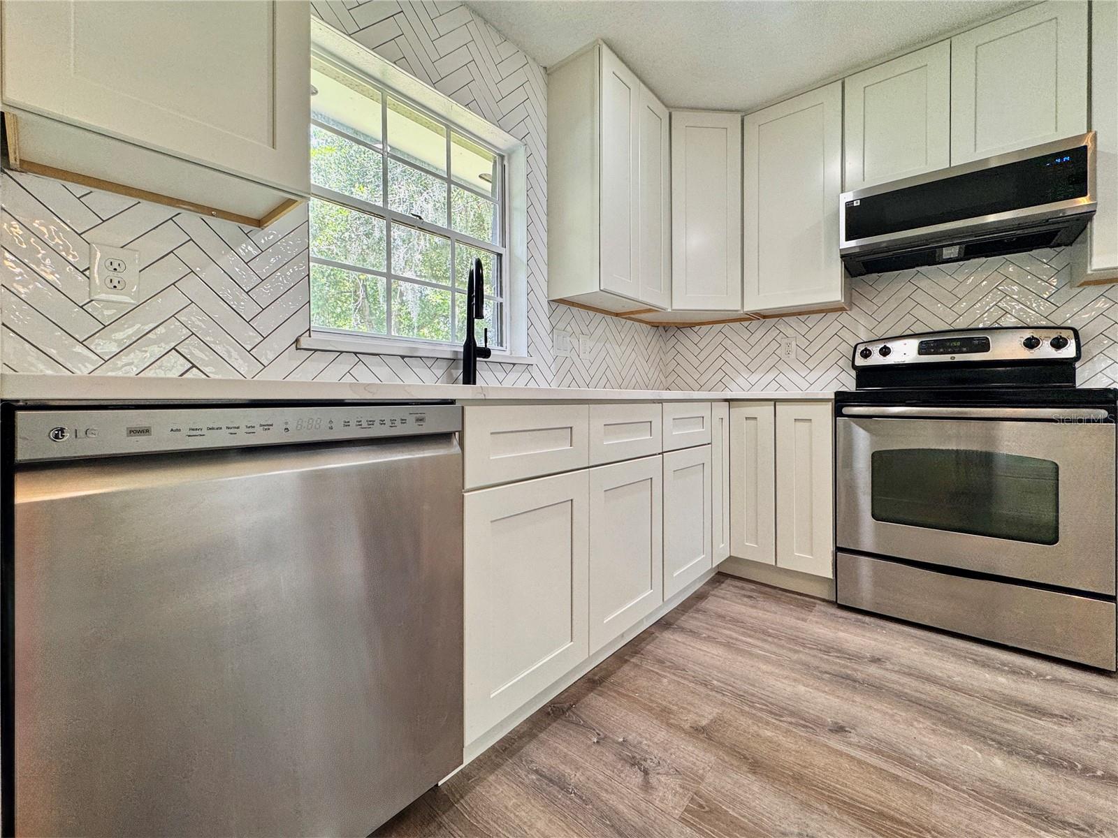 Image 15 of 61 For 604 Ponderosa Drive