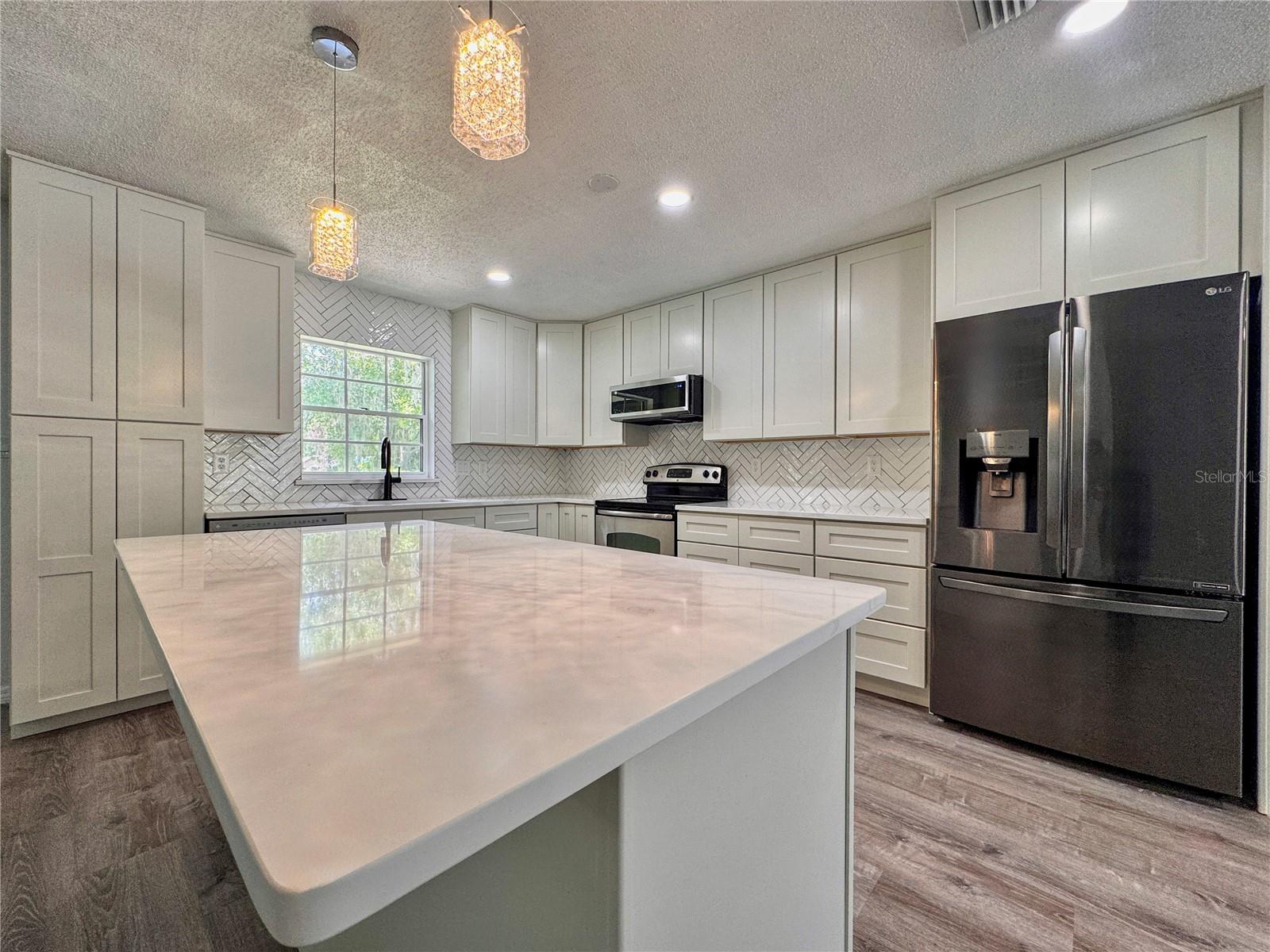 Image 20 of 61 For 604 Ponderosa Drive