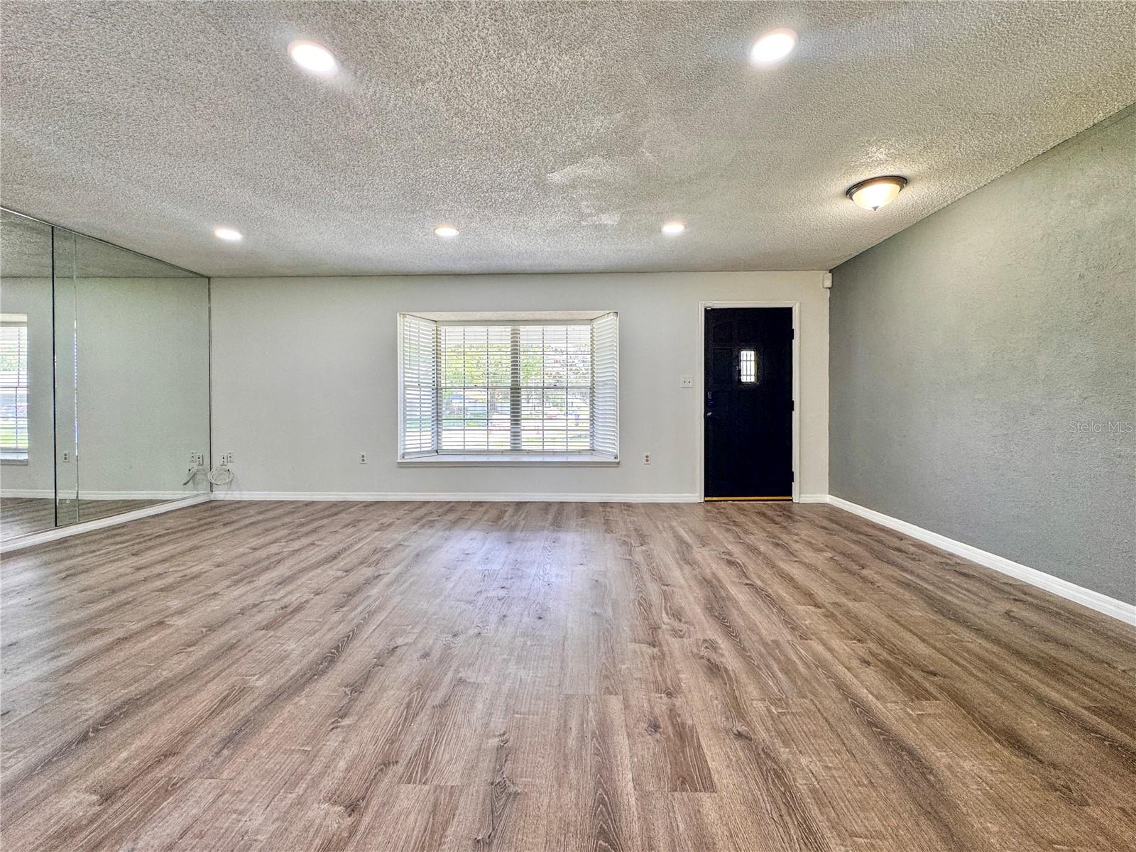 Image 9 of 61 For 604 Ponderosa Drive