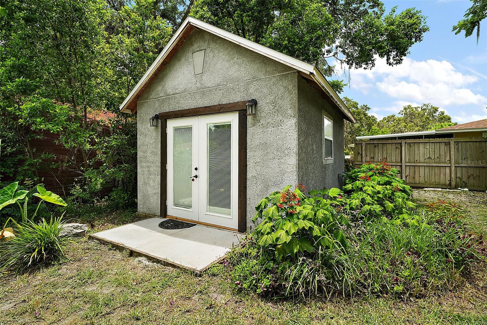 Image 32 of 41 For 27212 Orange Avenue