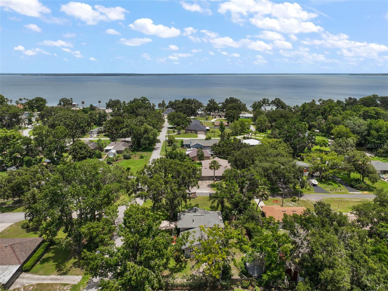 Image 35 of 41 For 27212 Orange Avenue