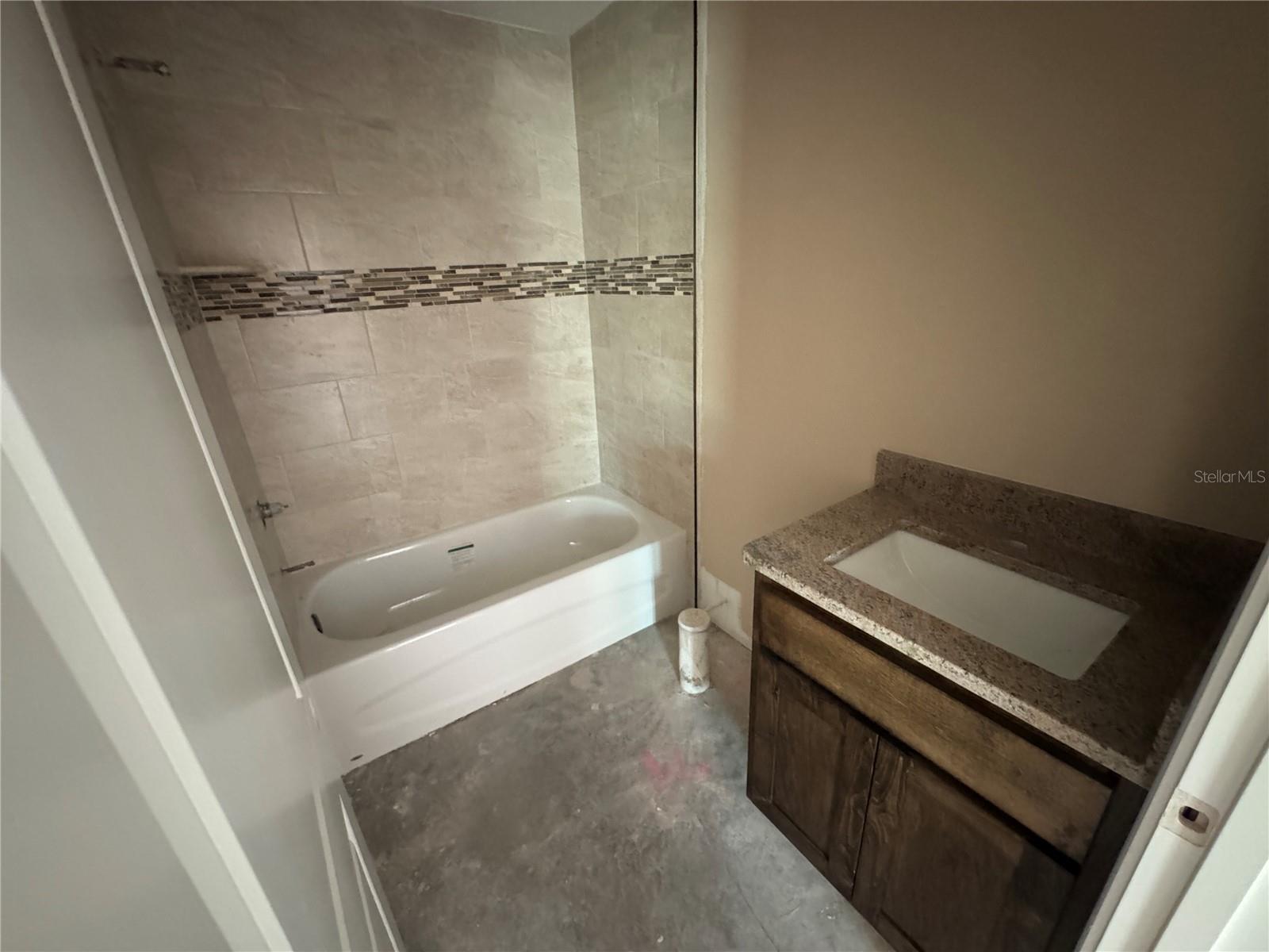 Image 5 of 11 For 891 Cr 482c  
