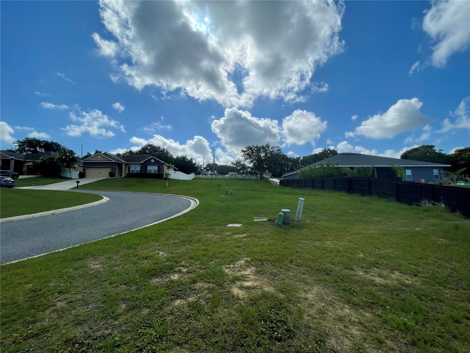 Image 16 of 38 For Country Club Road