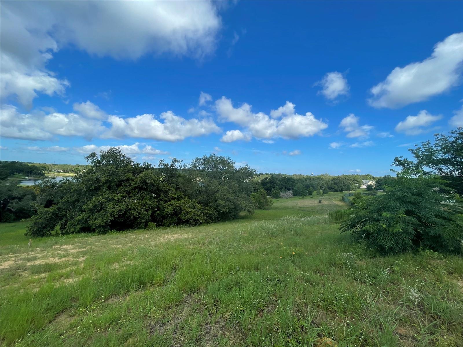 Image 18 of 38 For Country Club Road