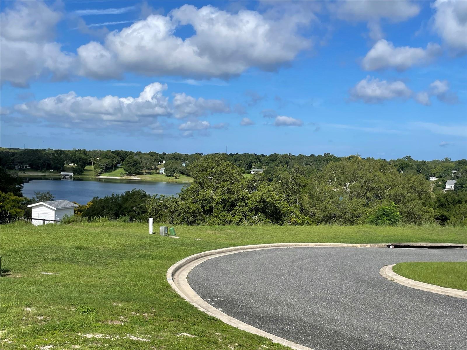 Image 31 of 38 For Country Club Road