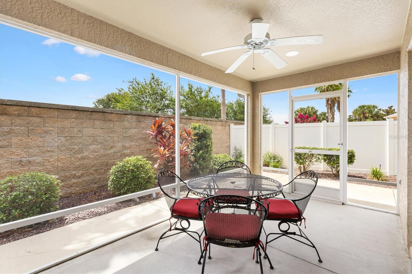 Image 19 of 27 For 3331 Overland Terrace
