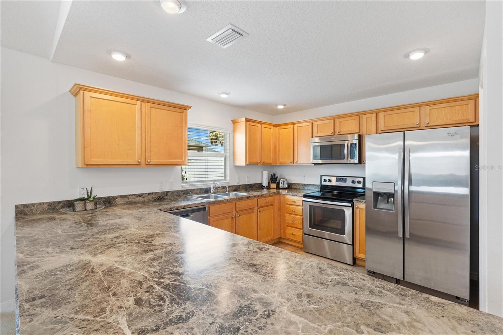 Image 3 of 27 For 3331 Overland Terrace